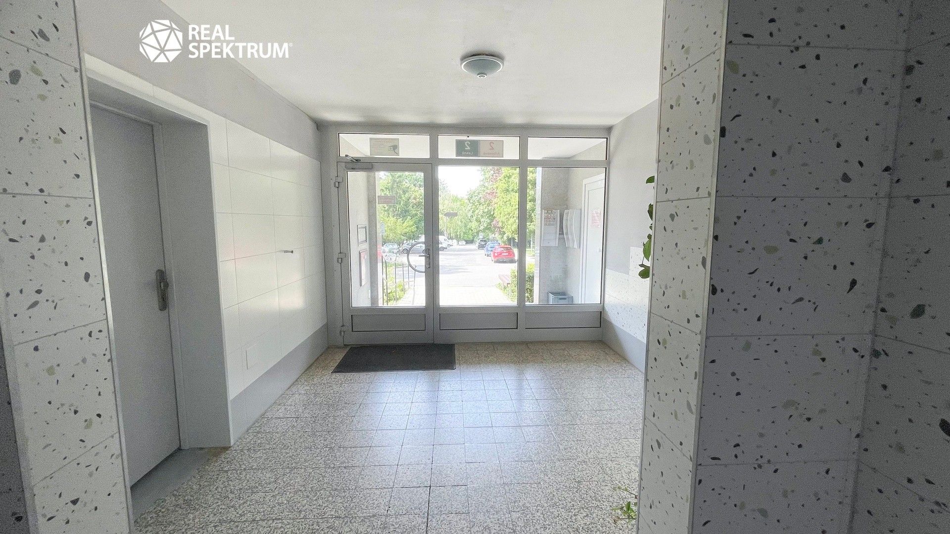 Pronájem bytu 1+1 28 m² - foto 23
