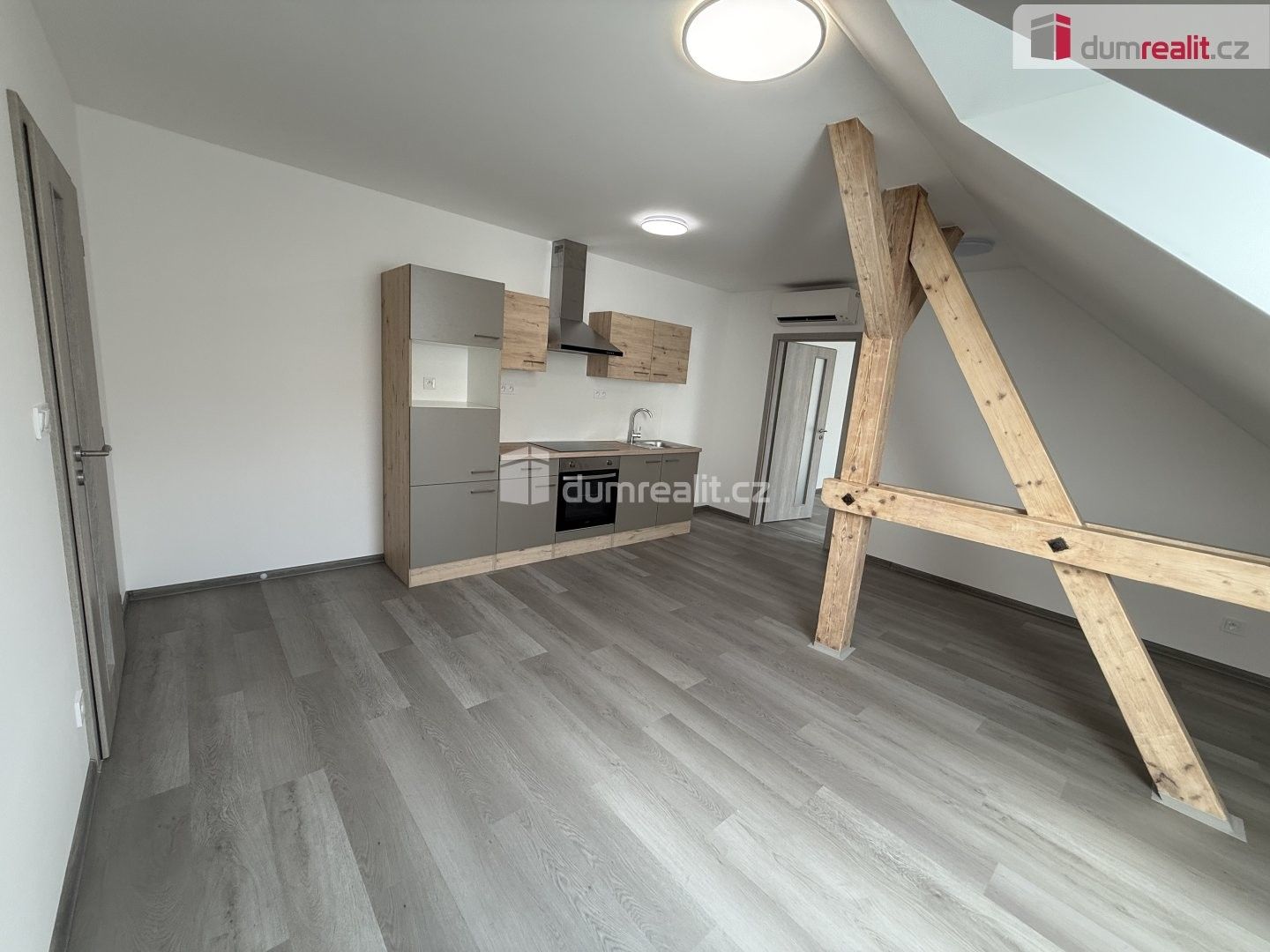 Pronájem bytu 2+kk 48 m² - foto 1