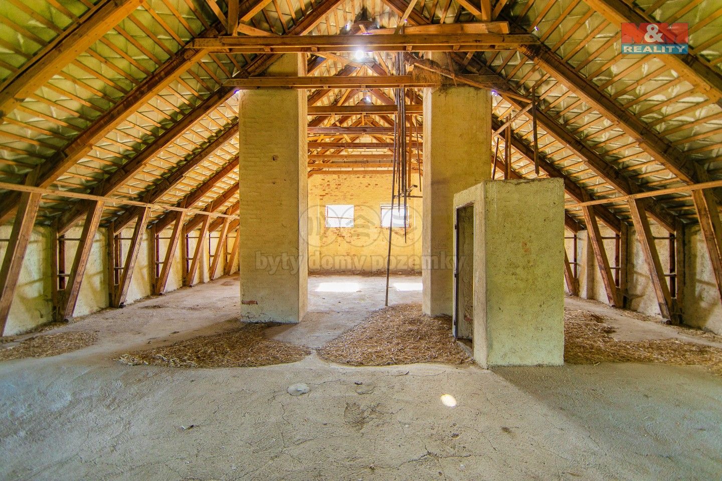 Prodej komerčního prostoru 4026 m² - foto 17