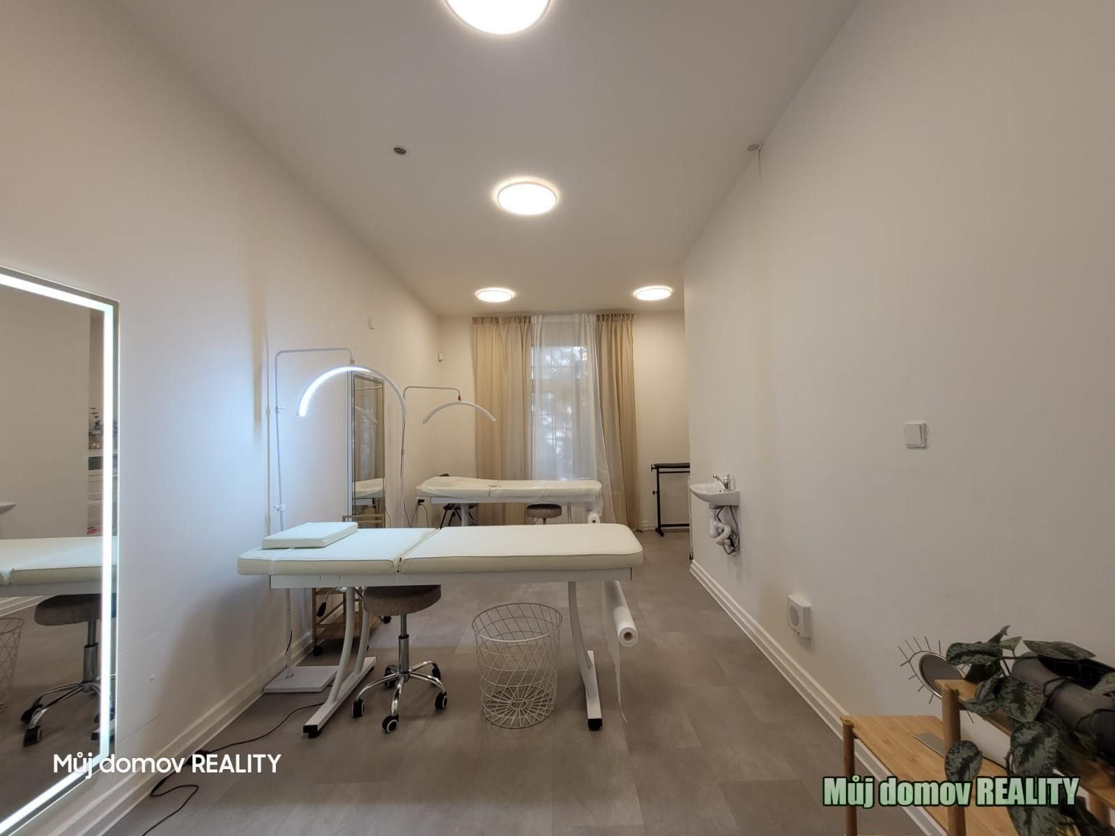 Pronájem komerčního prostoru 57 m² - foto 1