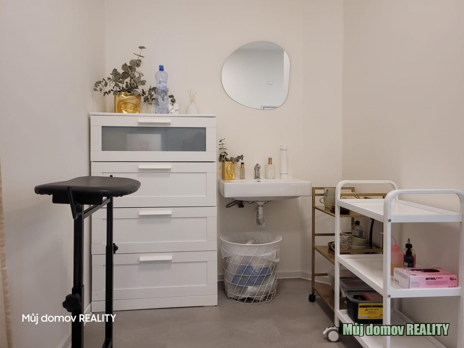Pronájem komerčního prostoru 57 m² - foto 11