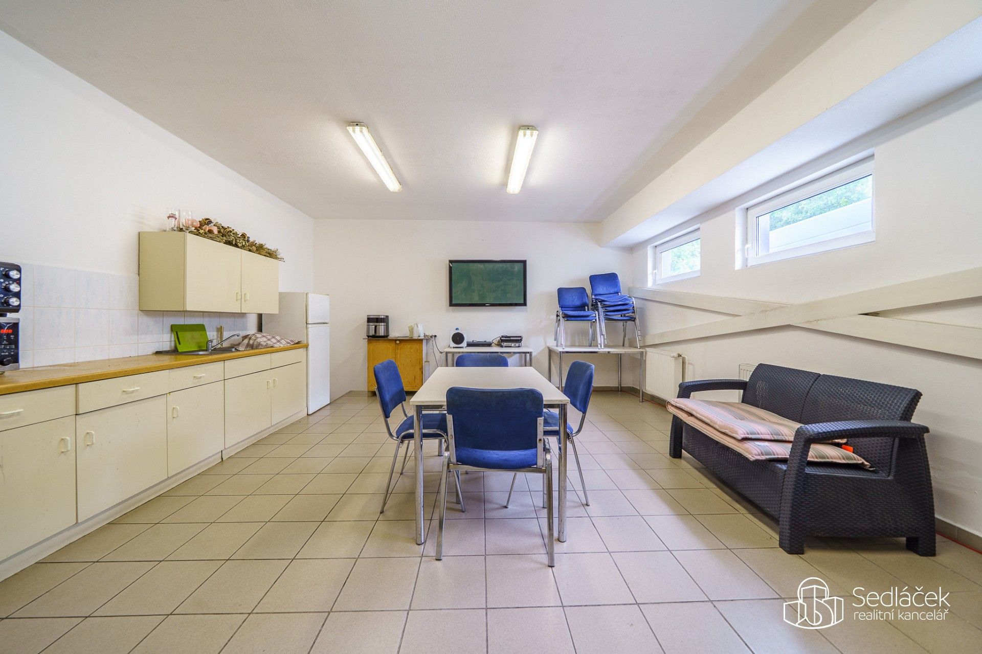 Prodej komerčního prostoru 3089 m² - foto 21