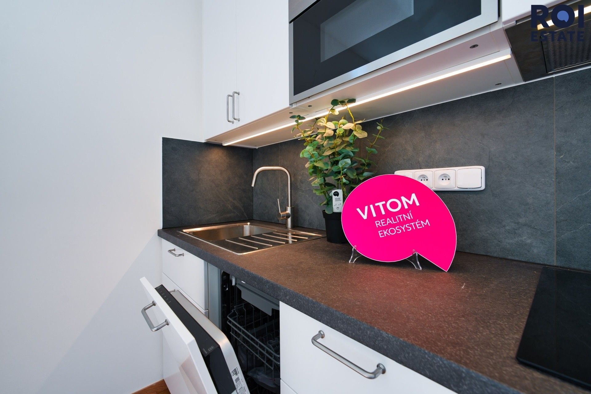 Pronájem bytu 1+kk 30 m² - foto 2