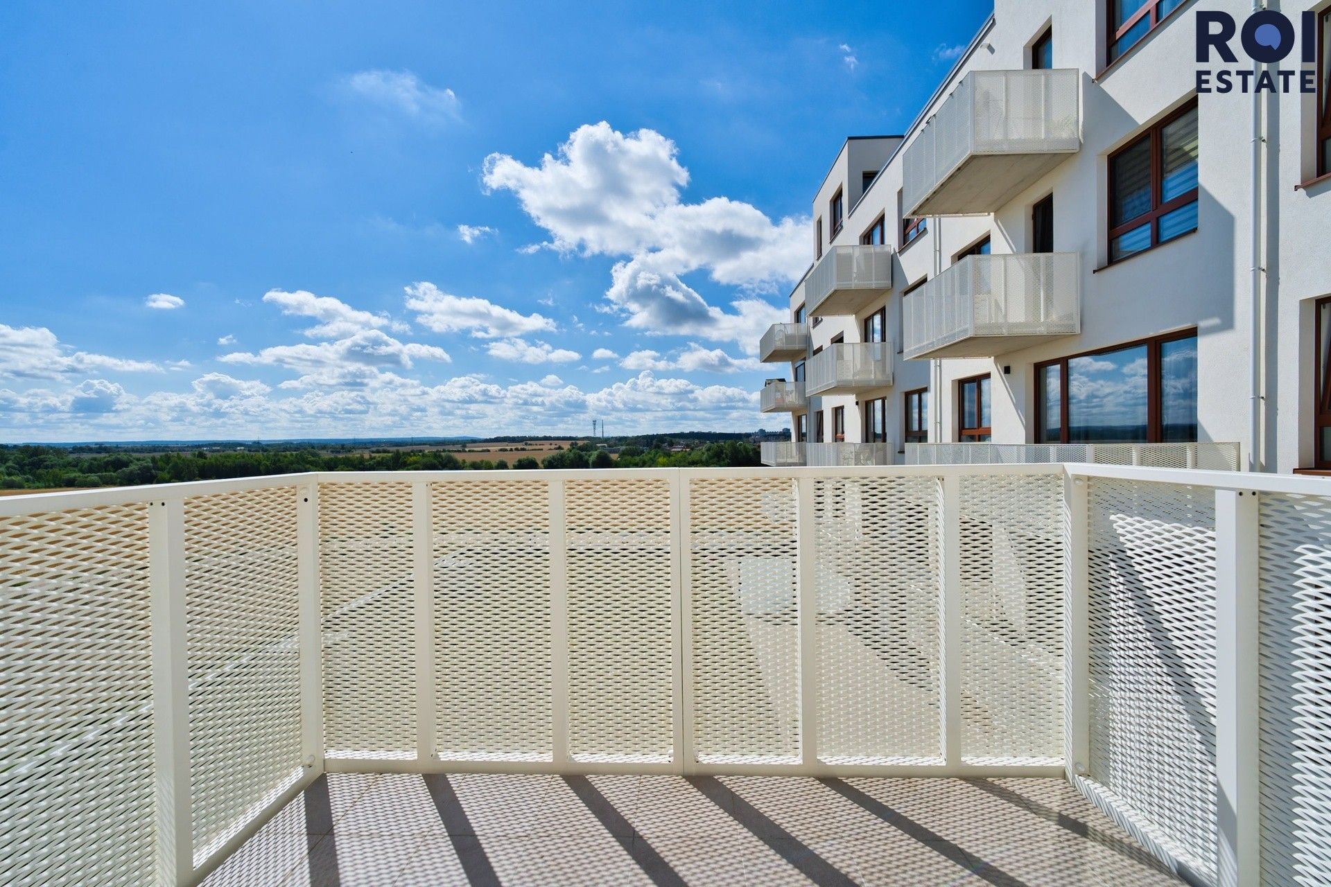 Pronájem bytu 1+kk 30 m² - foto 1