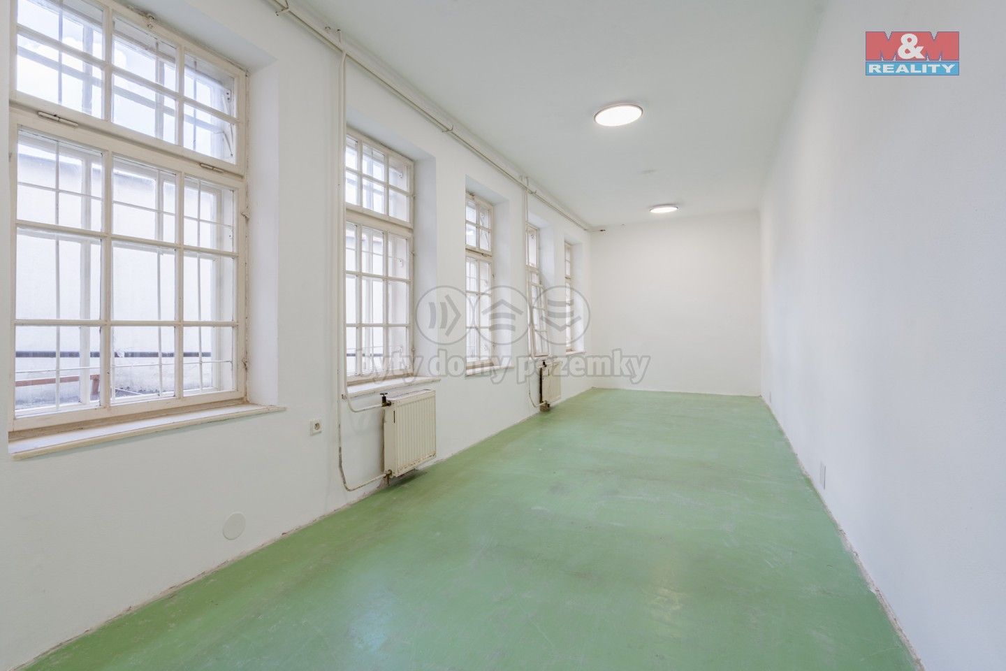 Pronájem komerčního prostoru 210 m² - foto 11