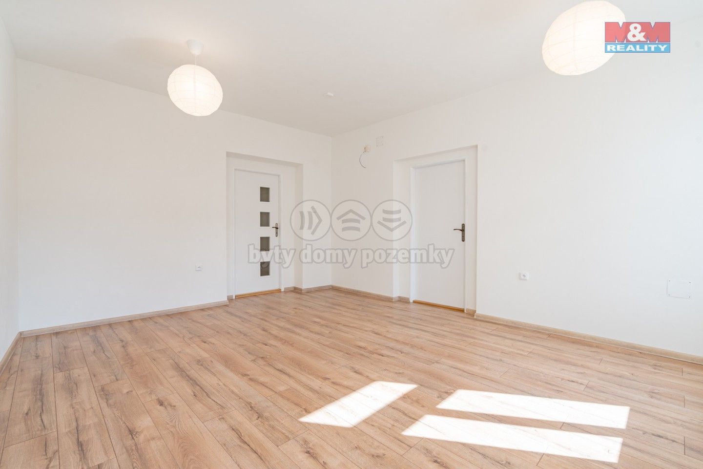 Pronájem komerčního prostoru 210 m² - foto 18