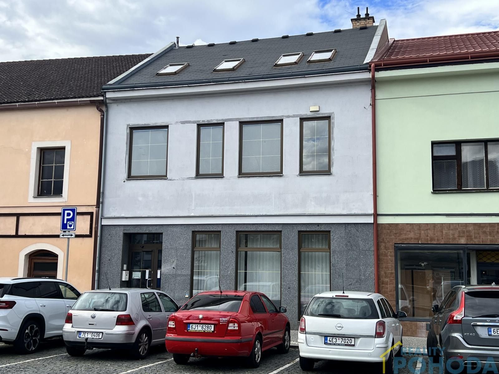 Pronájem nemovitosti 500 m² - foto 1