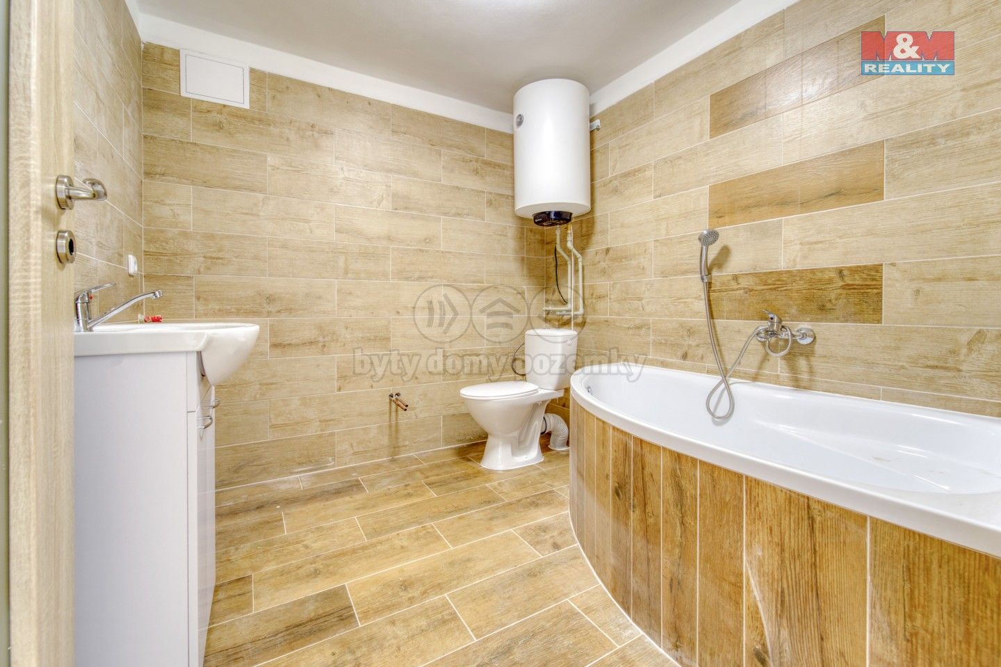Prodej komerčního prostoru 524 m² - foto 19
