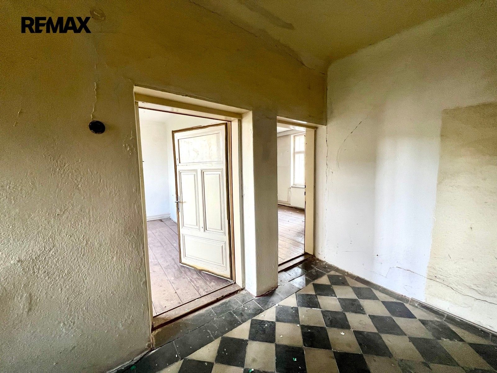 Prodej komerčního prostoru 340 m² - foto 13