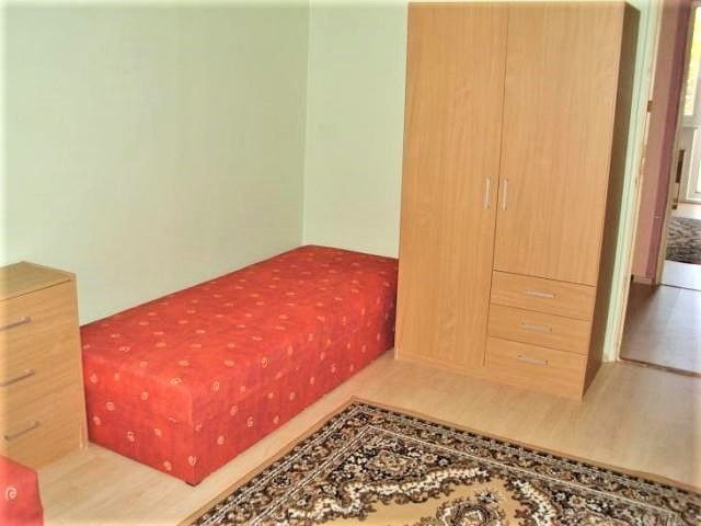 Pronájem bytu 3+1 75 m² - foto 3
