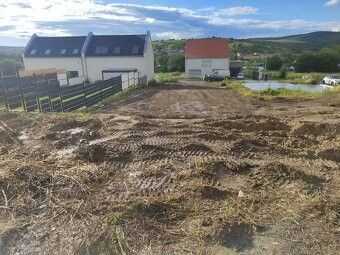Prodej pozemku 530 m² - foto 3