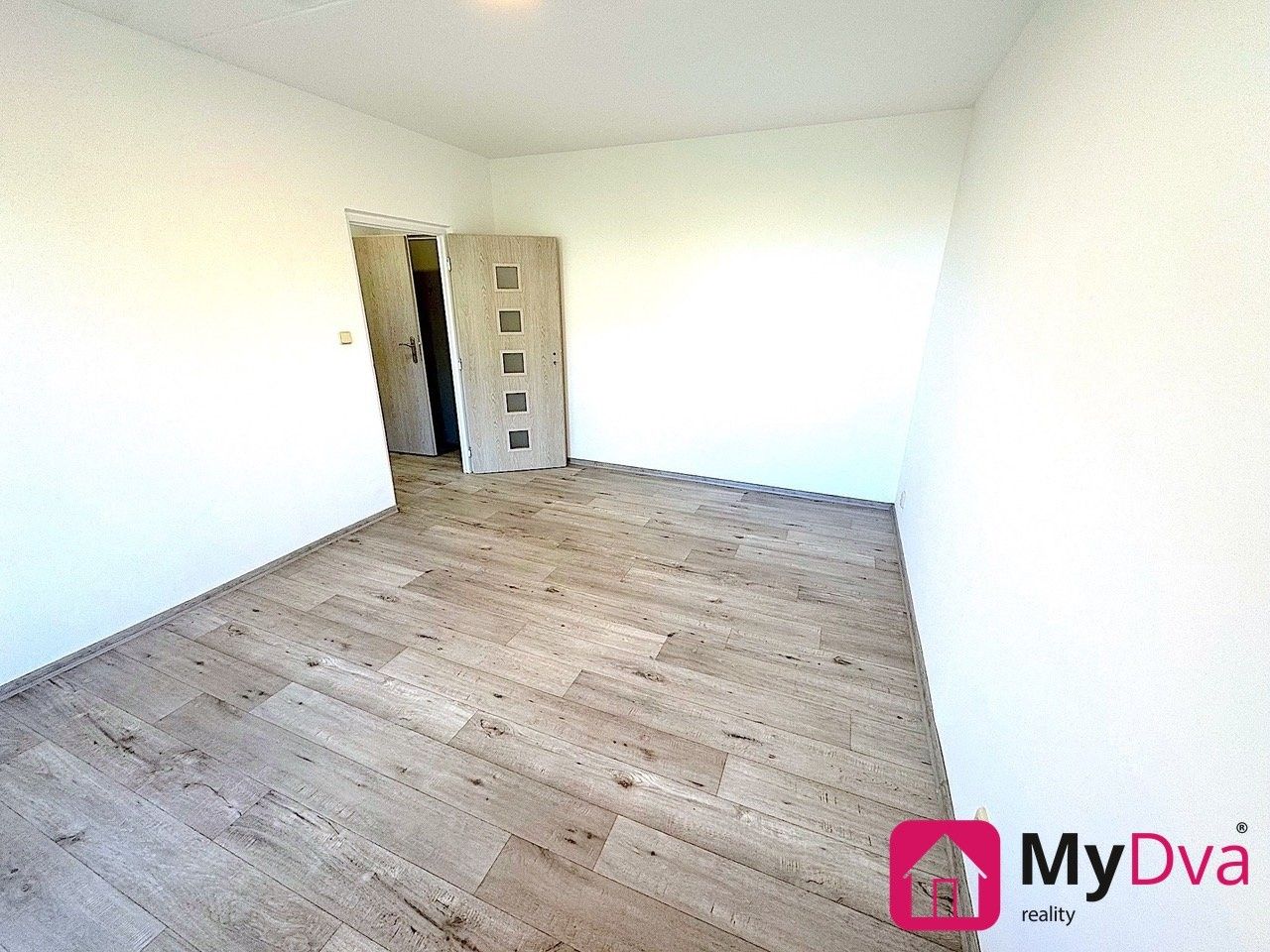 Pronájem bytu 1+1 34 m² - foto 4