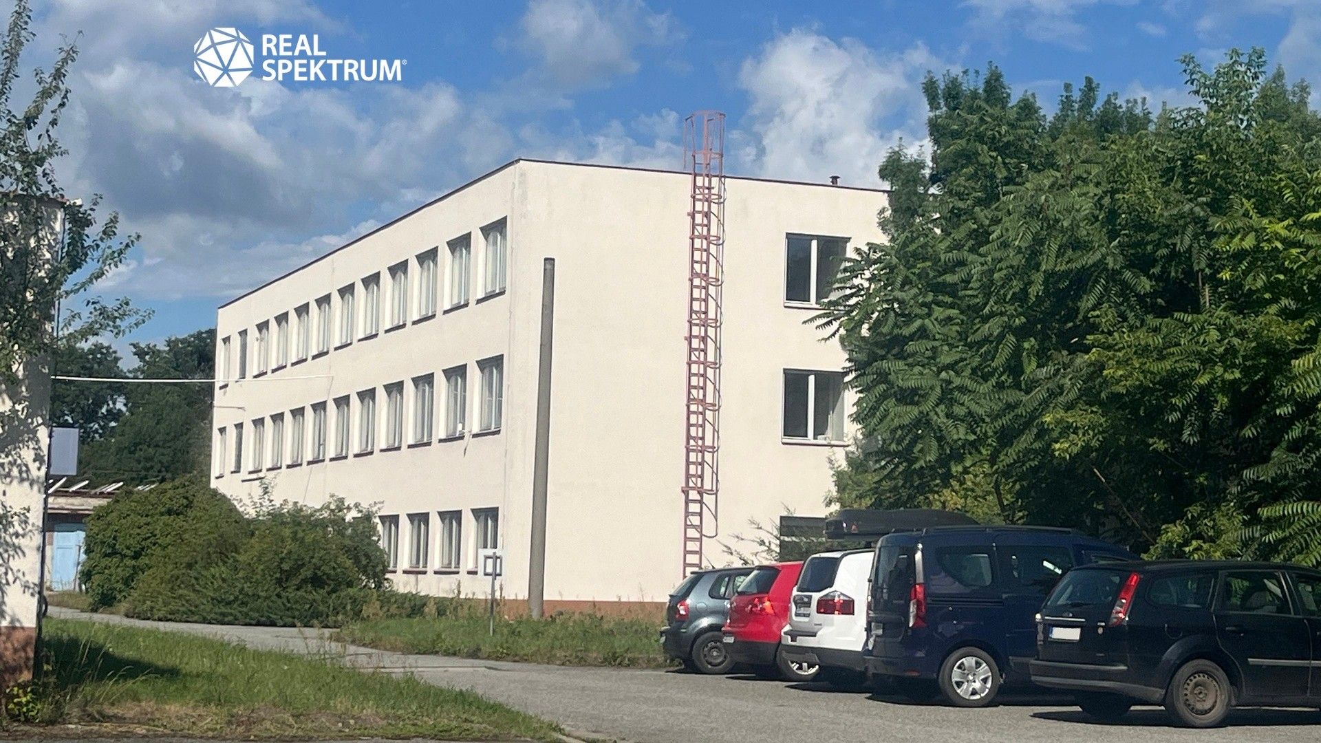 Pronájem komerčního prostoru 1320 m² - foto 3