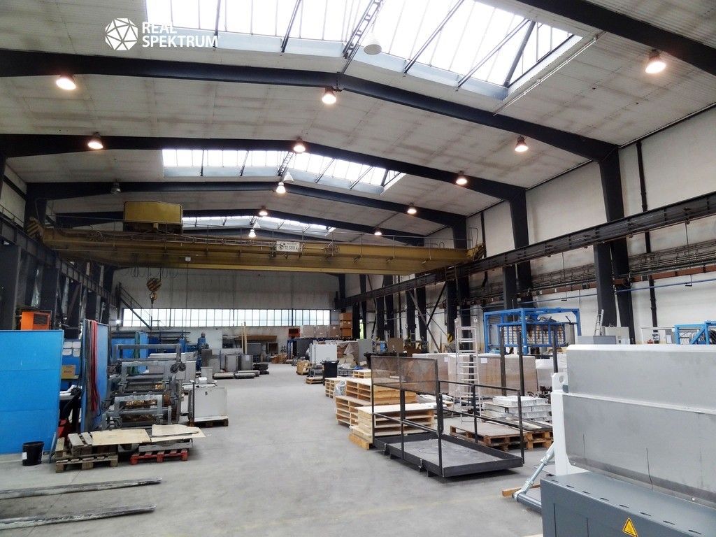 Pronájem komerčního prostoru 1320 m² - foto 4