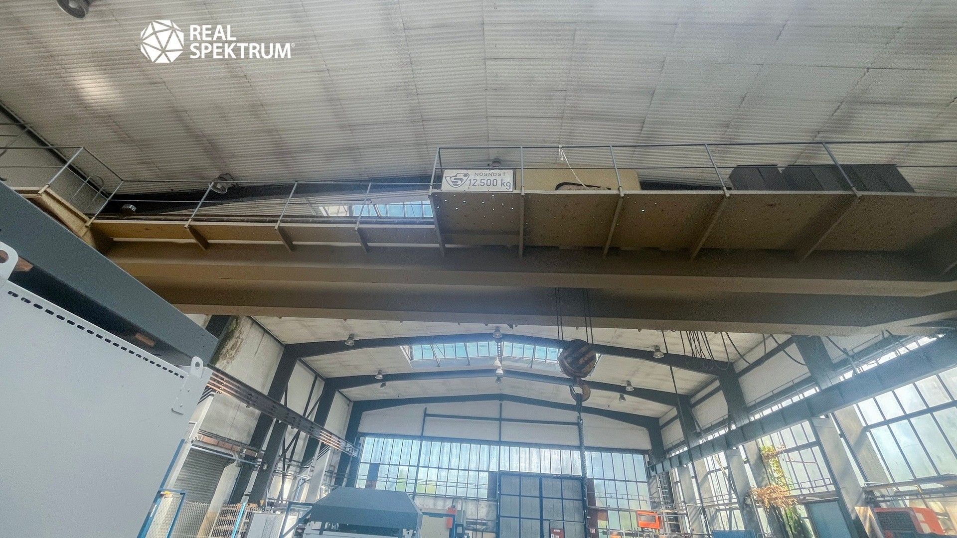 Pronájem komerčního prostoru 1320 m² - foto 16