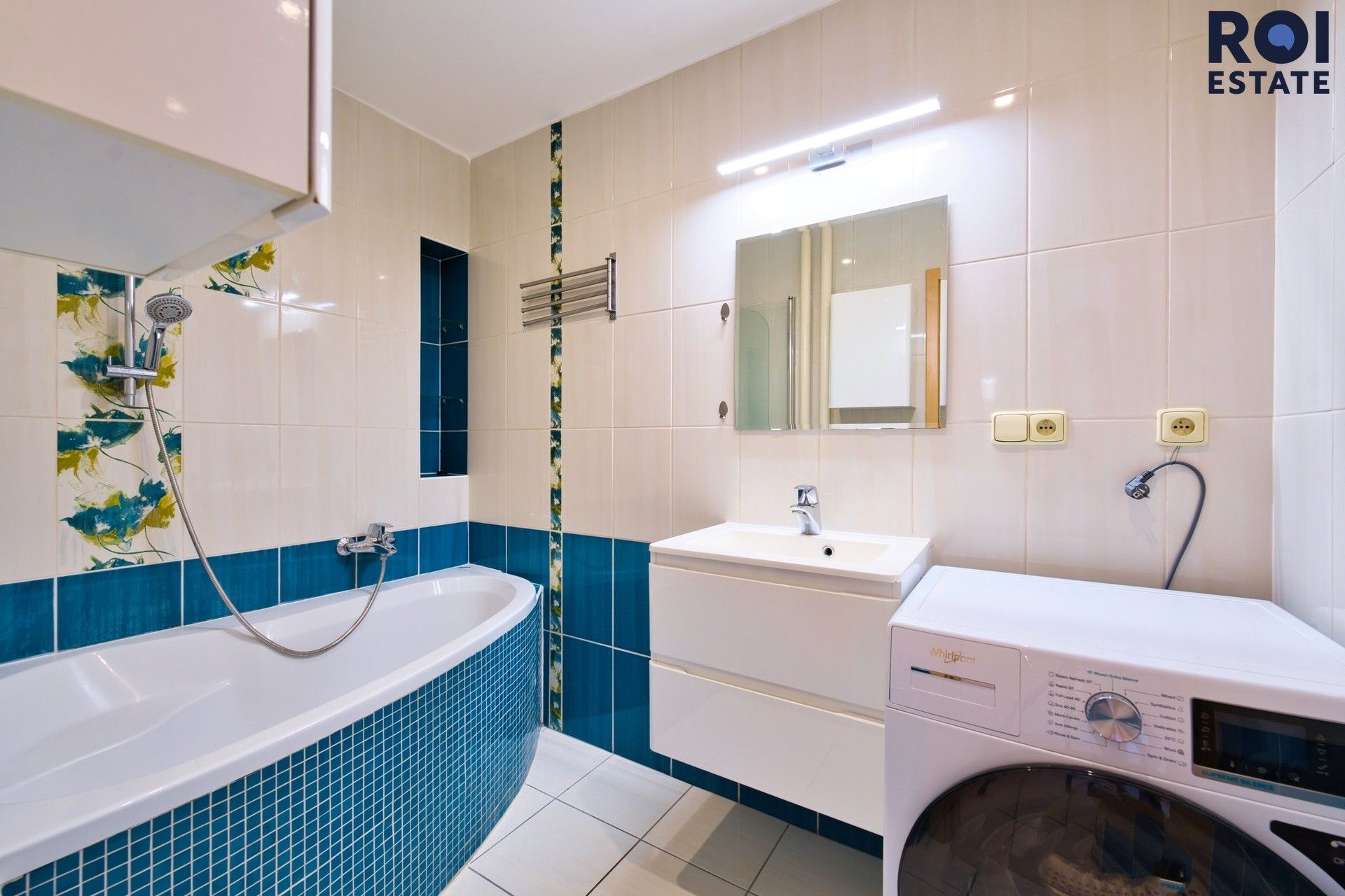 Pronájem bytu 3+kk 70 m² - foto 2