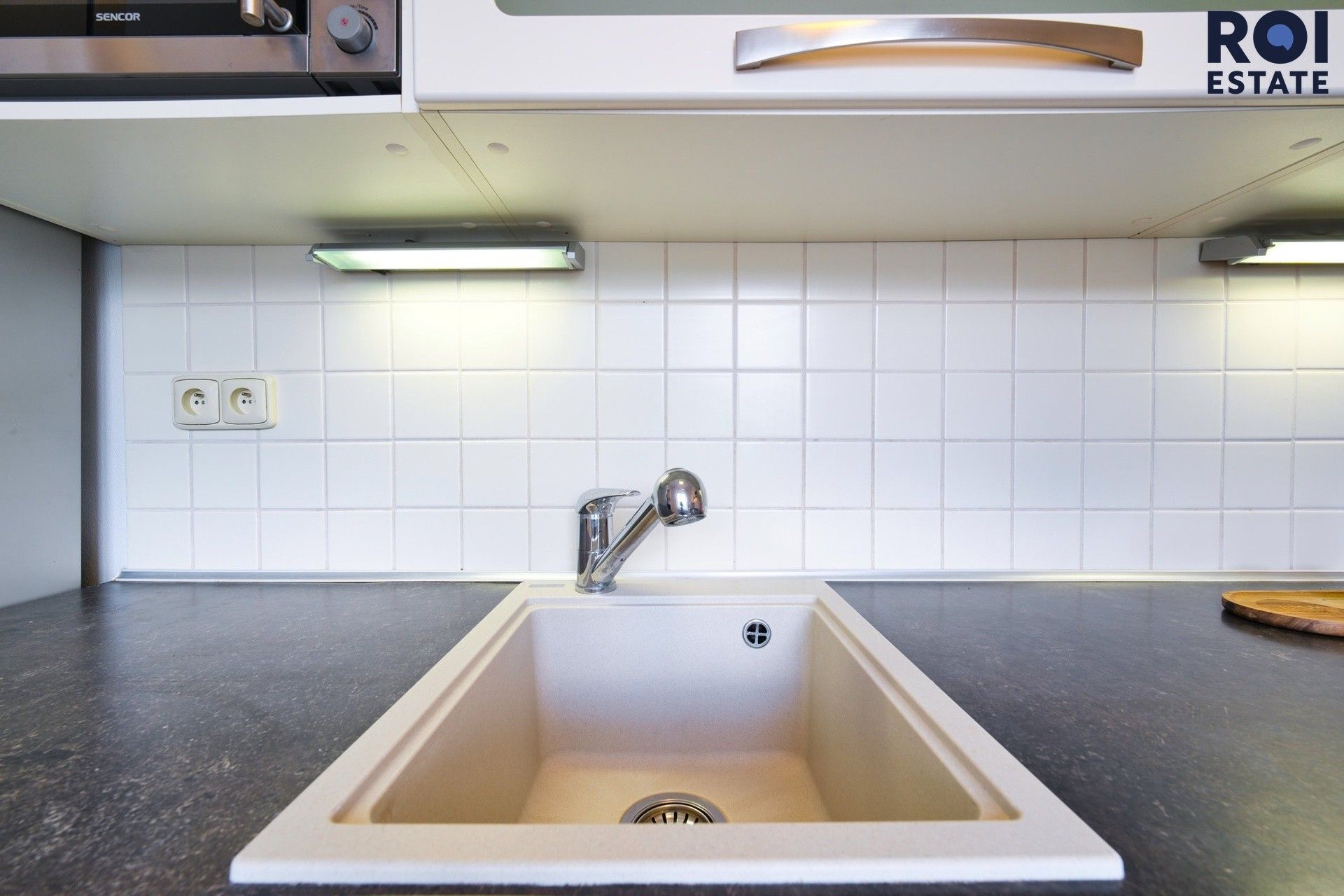 Pronájem bytu 3+kk 70 m² - foto 10
