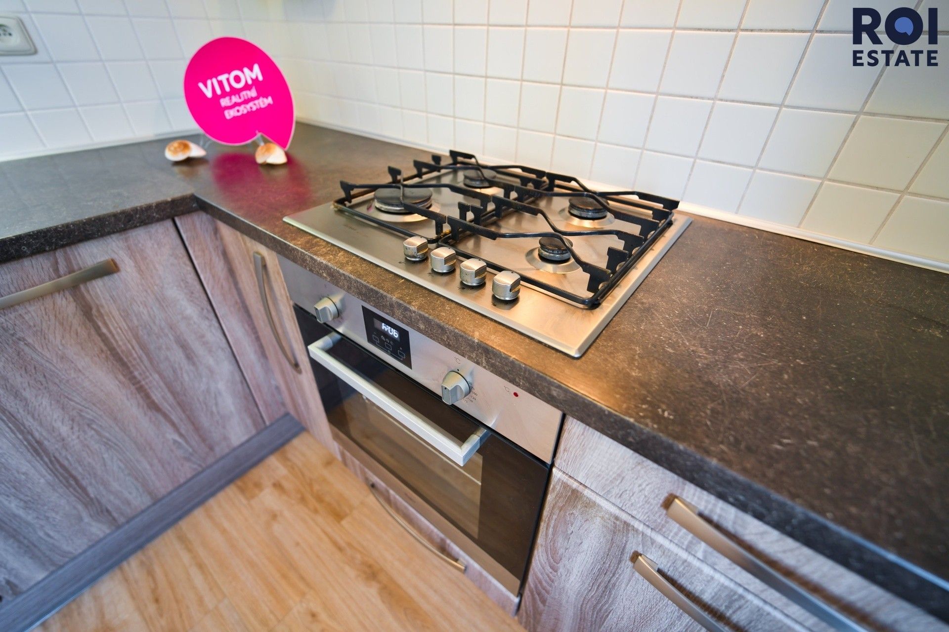 Pronájem bytu 3+kk 70 m² - foto 12