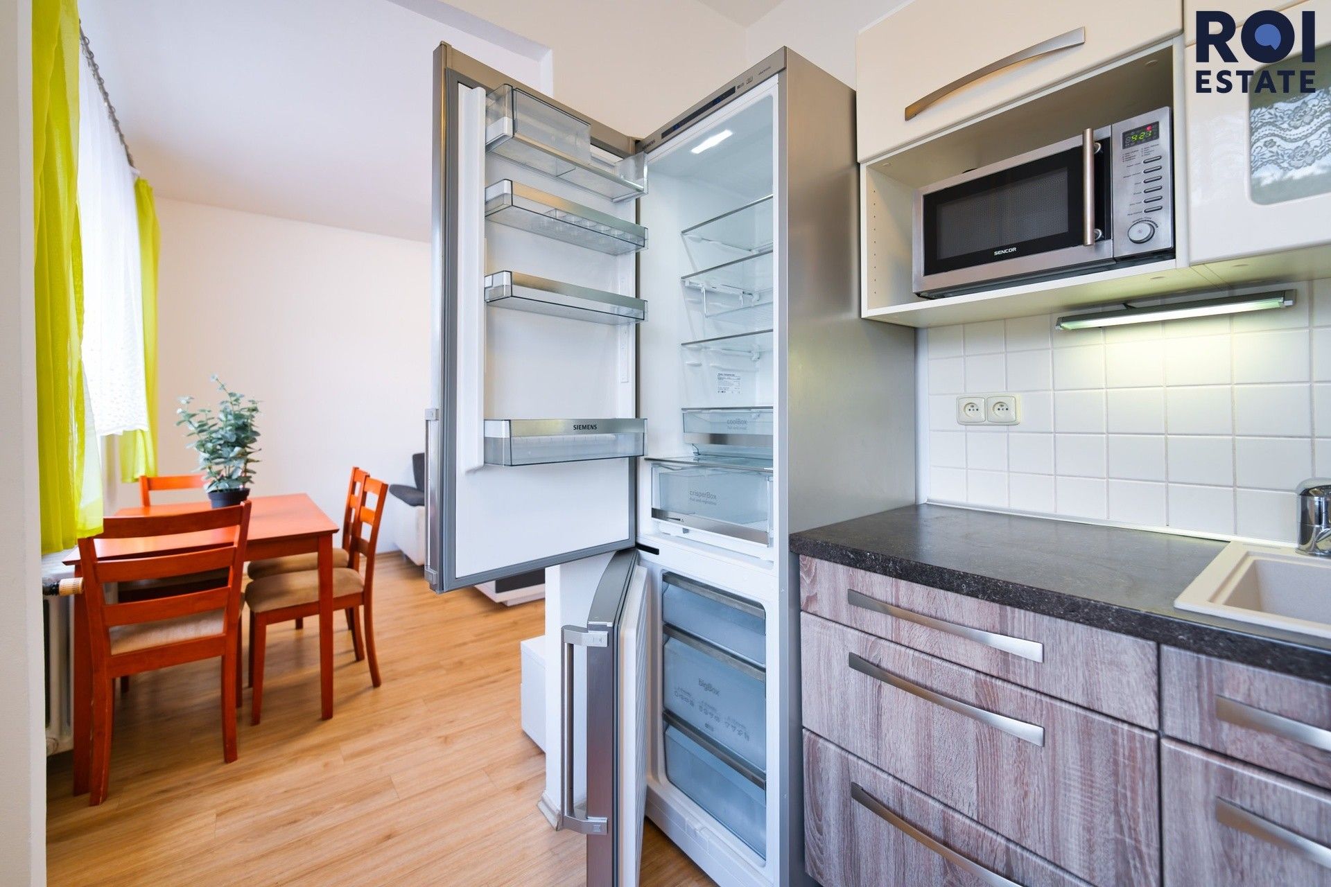 Pronájem bytu 3+kk 70 m² - foto 13