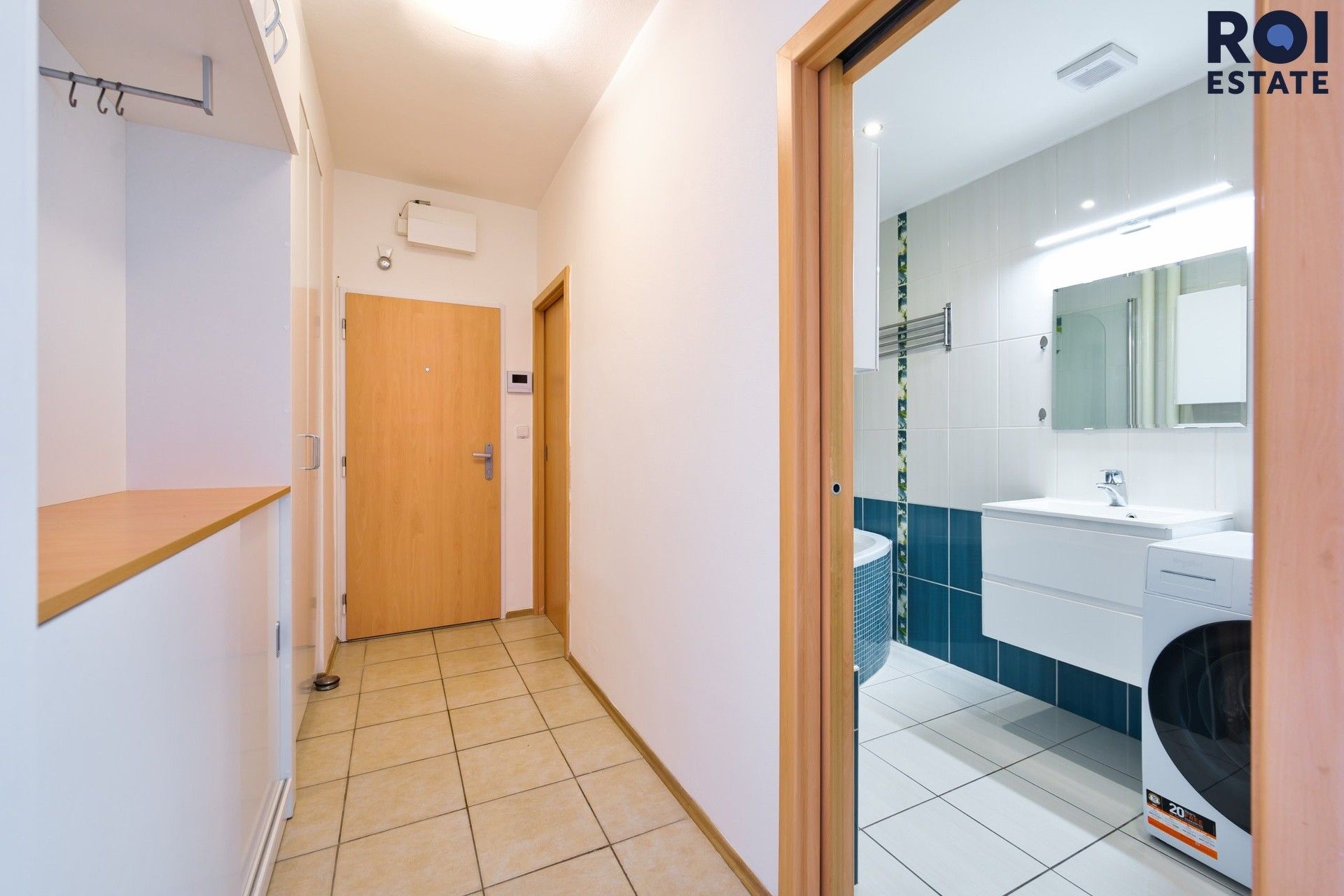 Pronájem bytu 3+kk 70 m² - foto 30