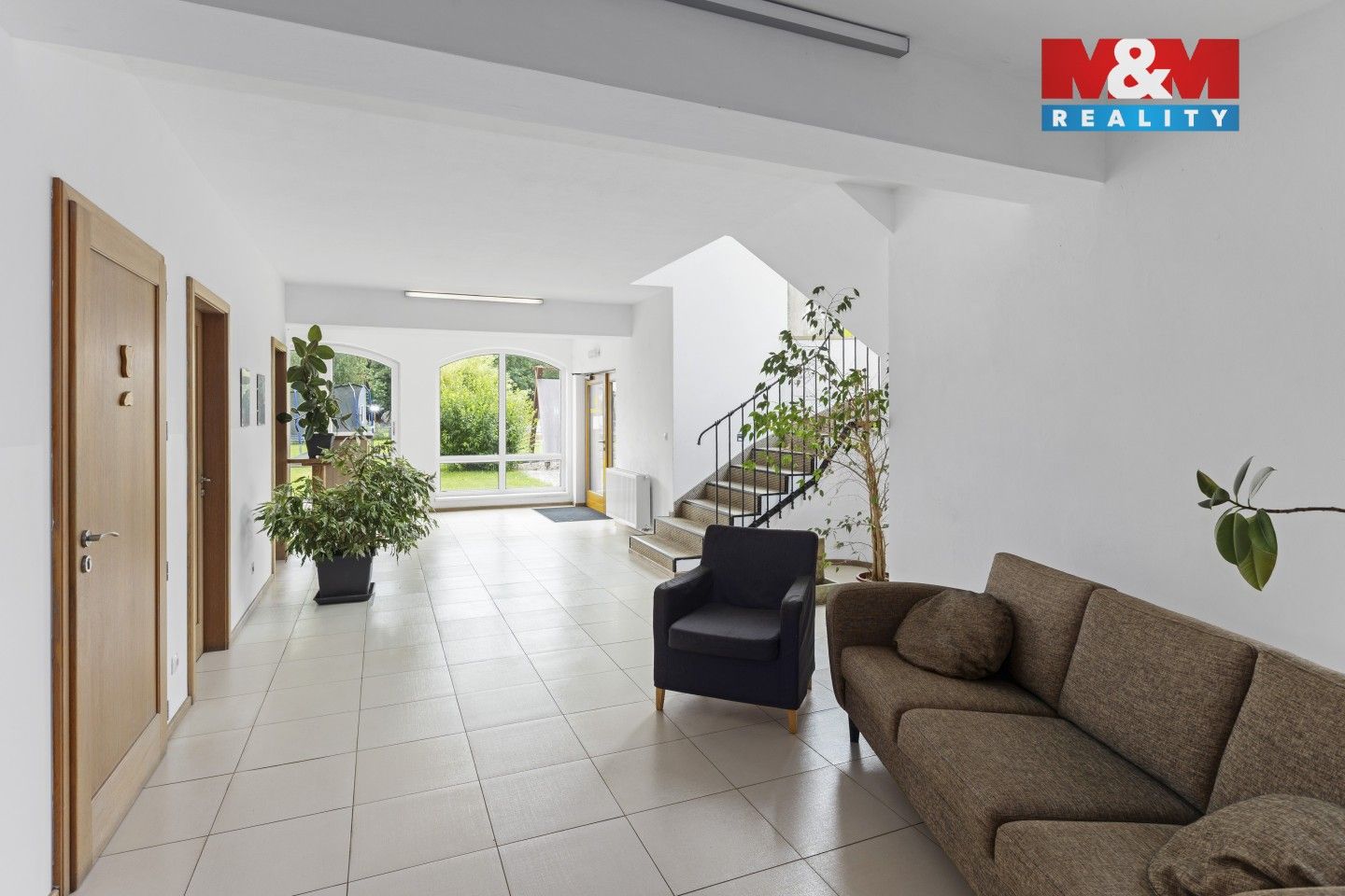 Prodej komerčního prostoru 1100 m² - foto 2