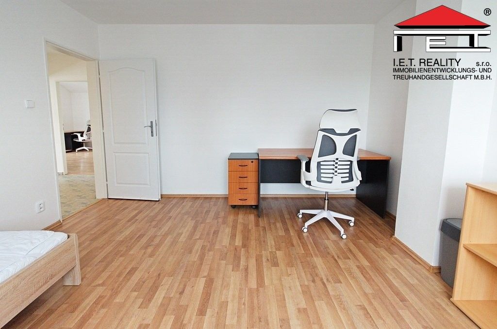 Pronájem bytu 2+1 54 m² - foto 7