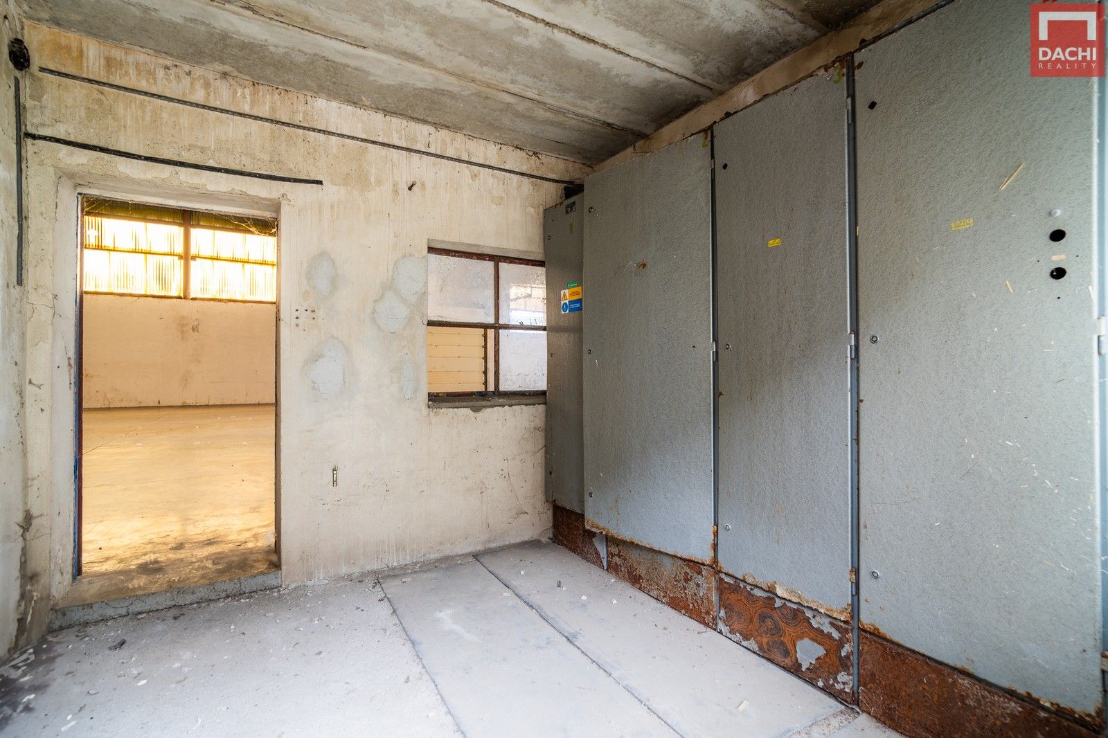 Pronájem komerčního prostoru 1100 m² - foto 7