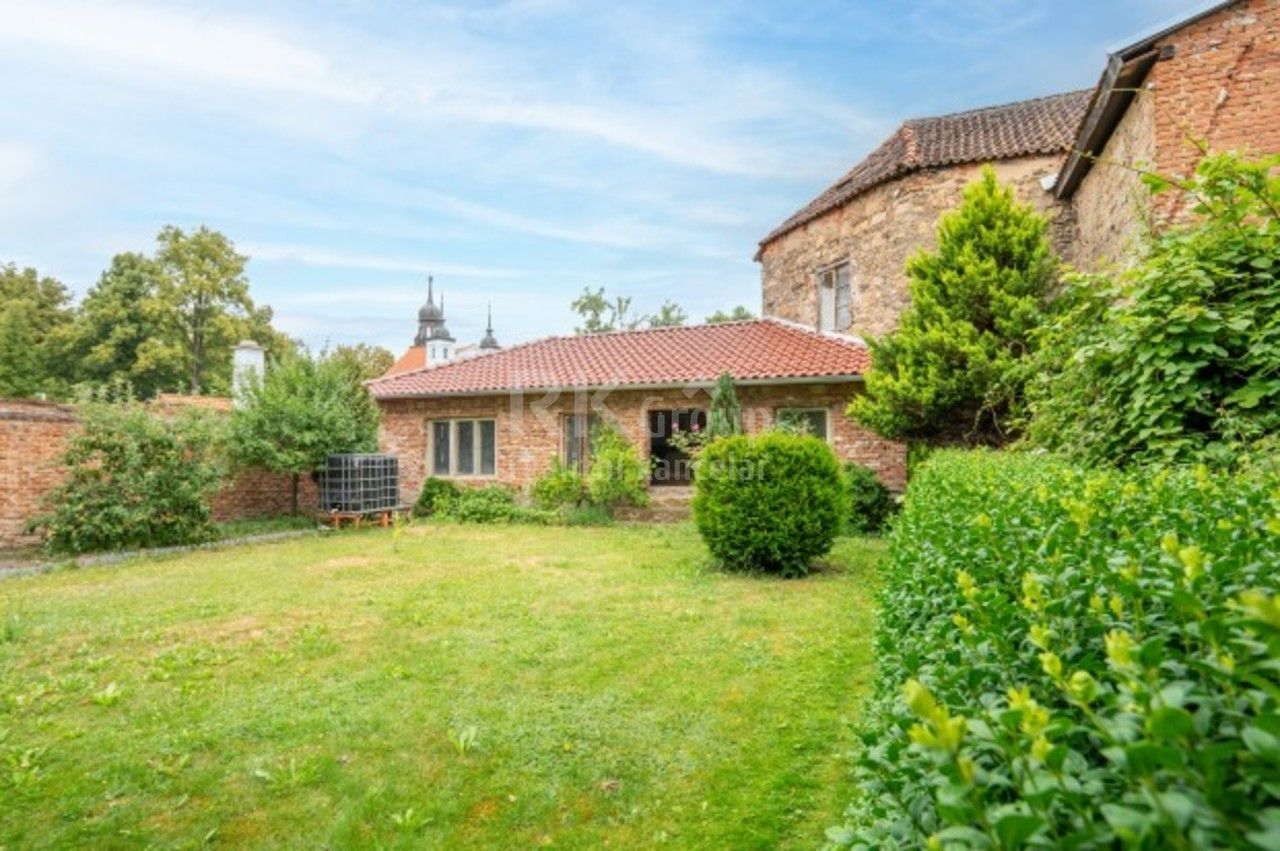 Prodej nemovitosti 1144 m² - foto 17