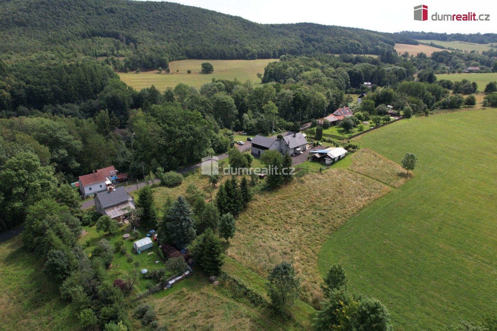 Prodej pozemku 4227 m² - foto 4