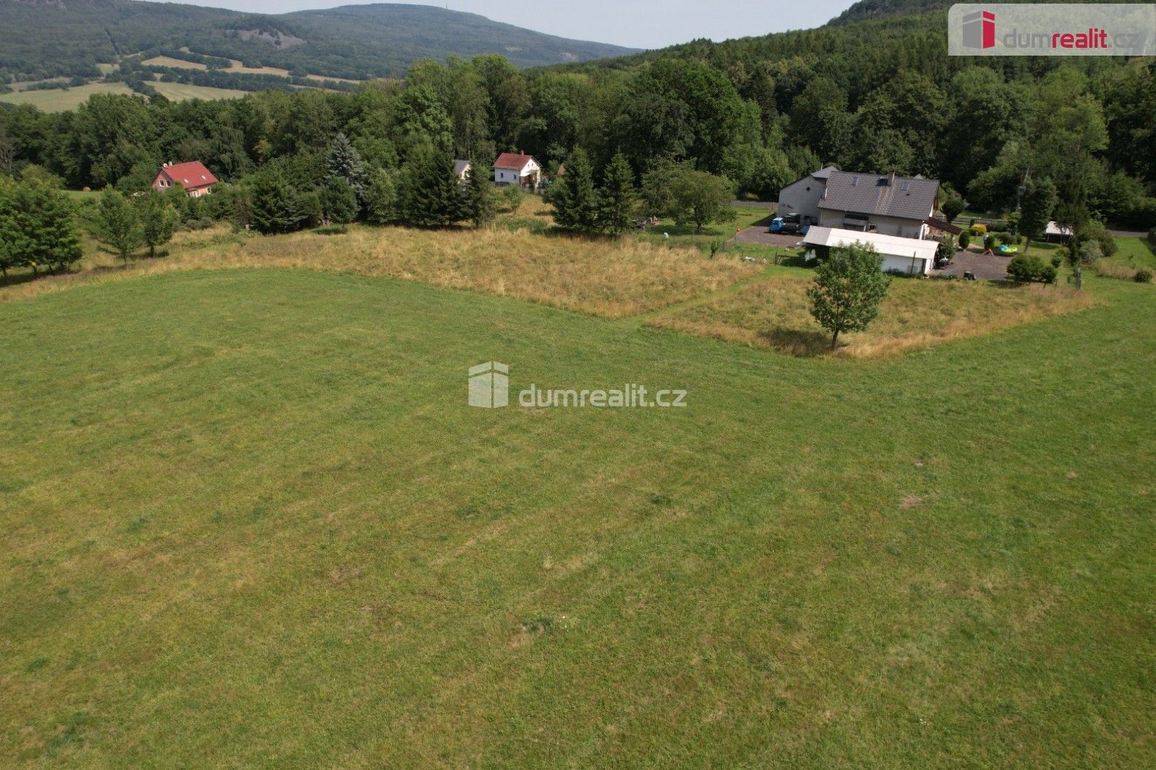 Prodej pozemku 4227 m² - foto 5