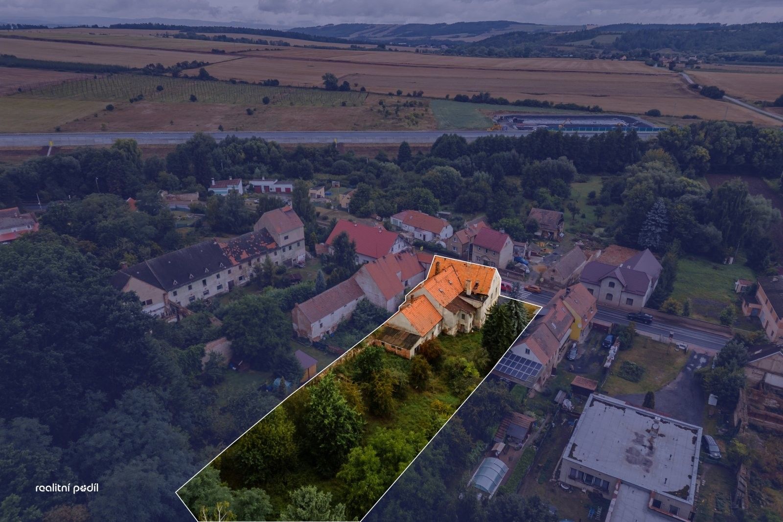 Prodej nemovitosti 369 m² - foto 2