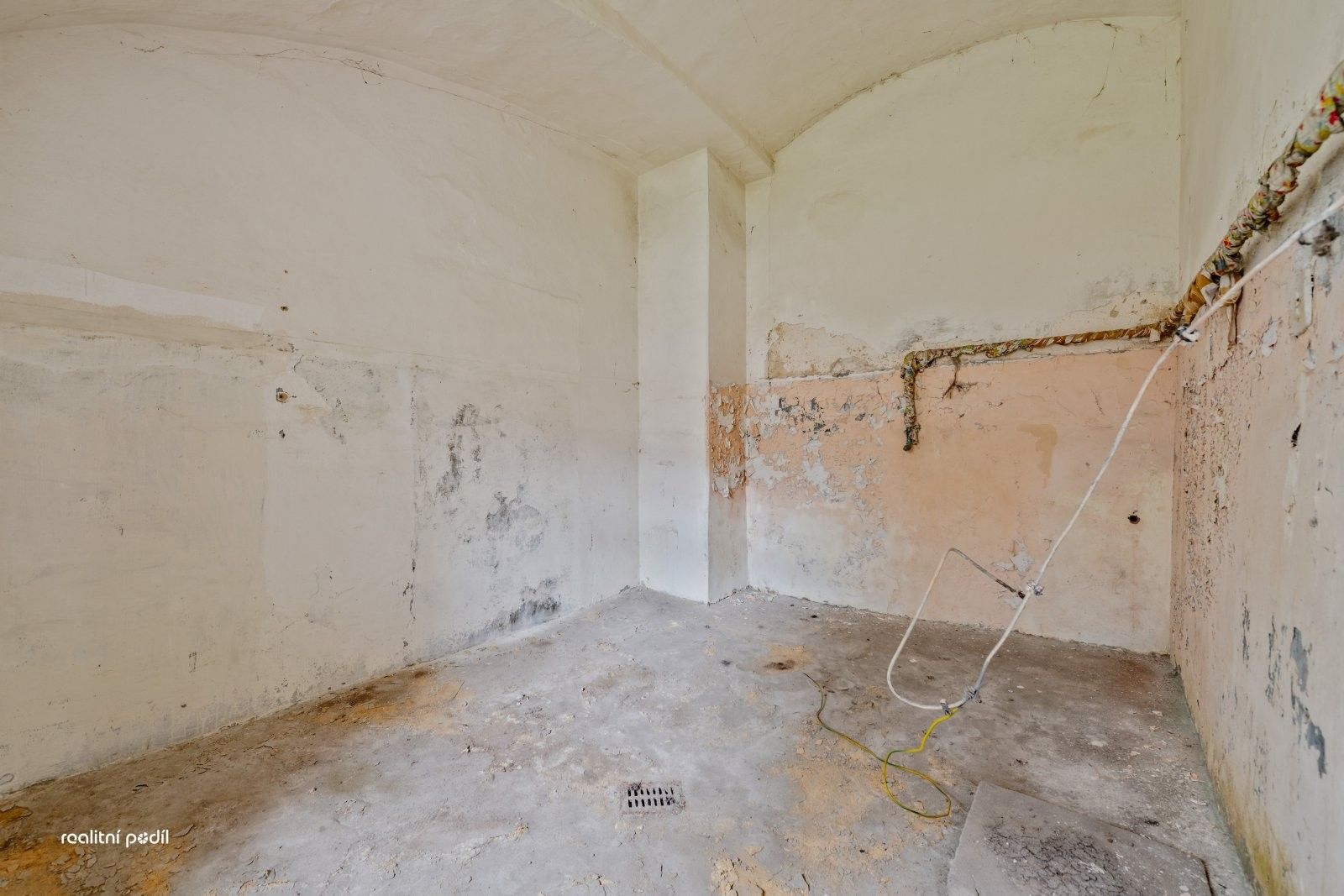 Prodej nemovitosti 369 m² - foto 12