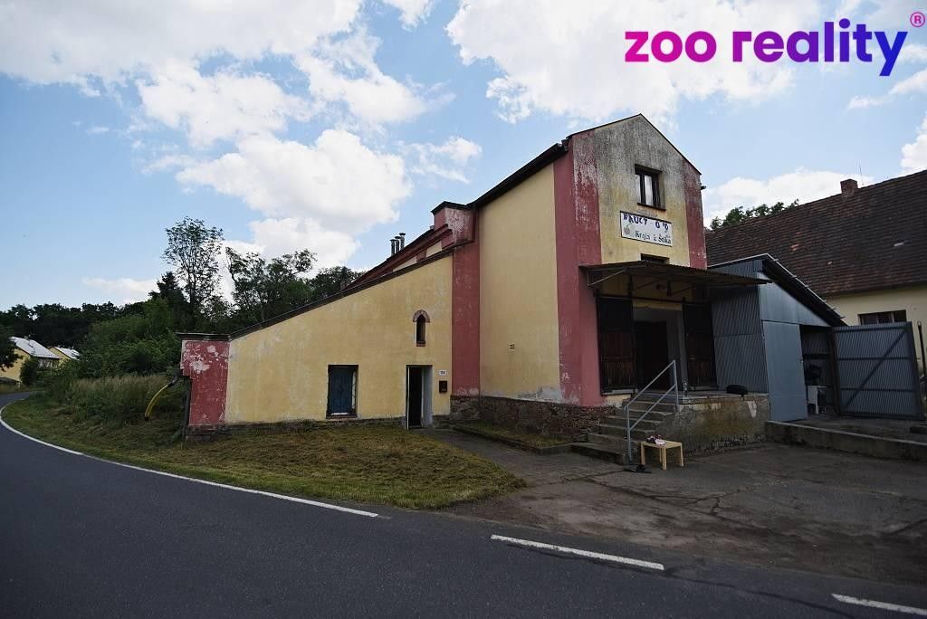 Prodej komerčního prostoru 657 m² - foto 2