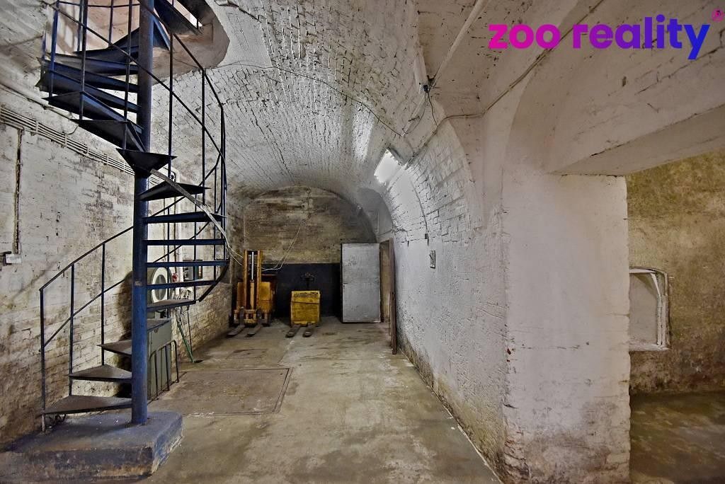 Prodej komerčního prostoru 657 m² - foto 6