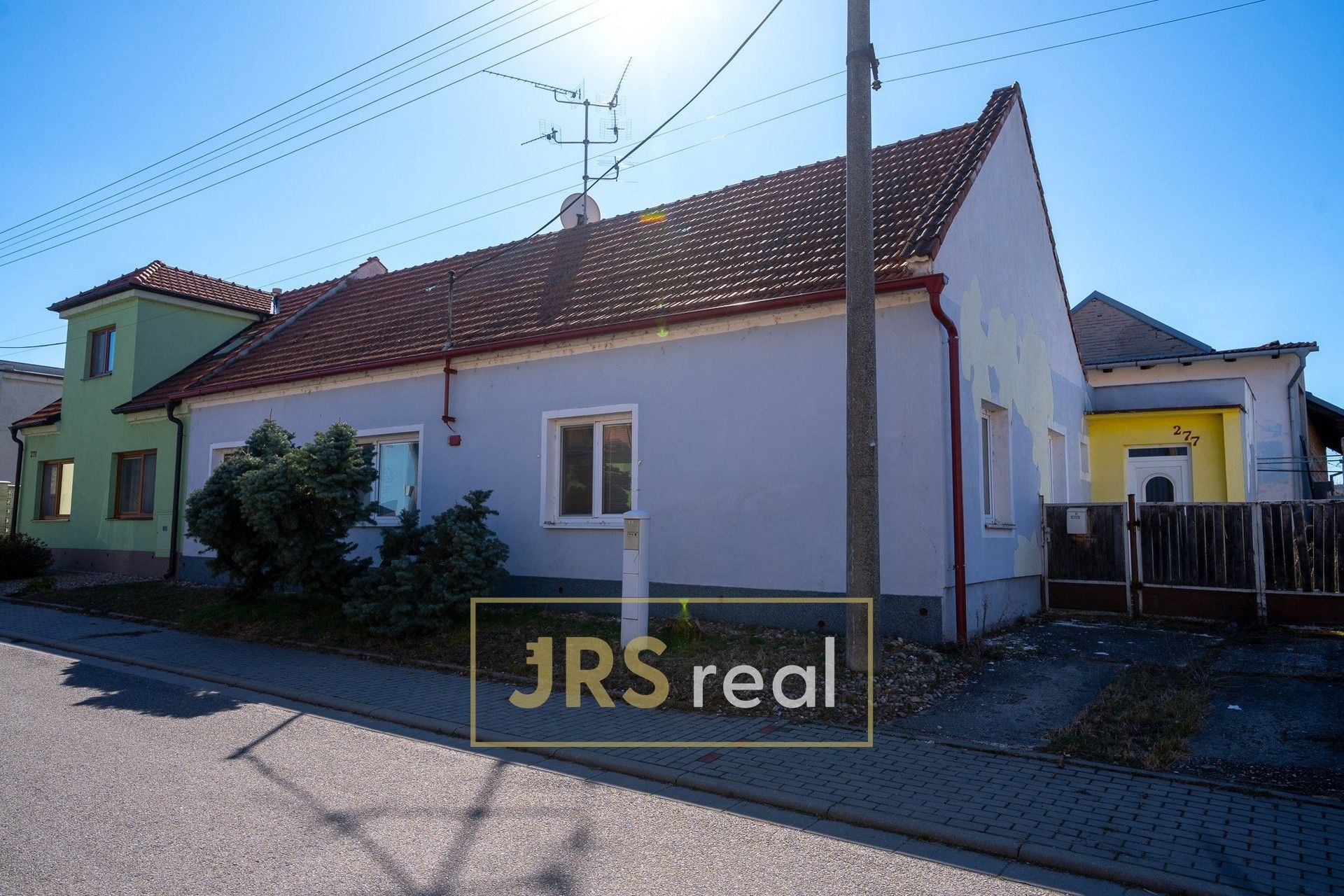 Prodej komerčního prostoru 490 m² - foto 1