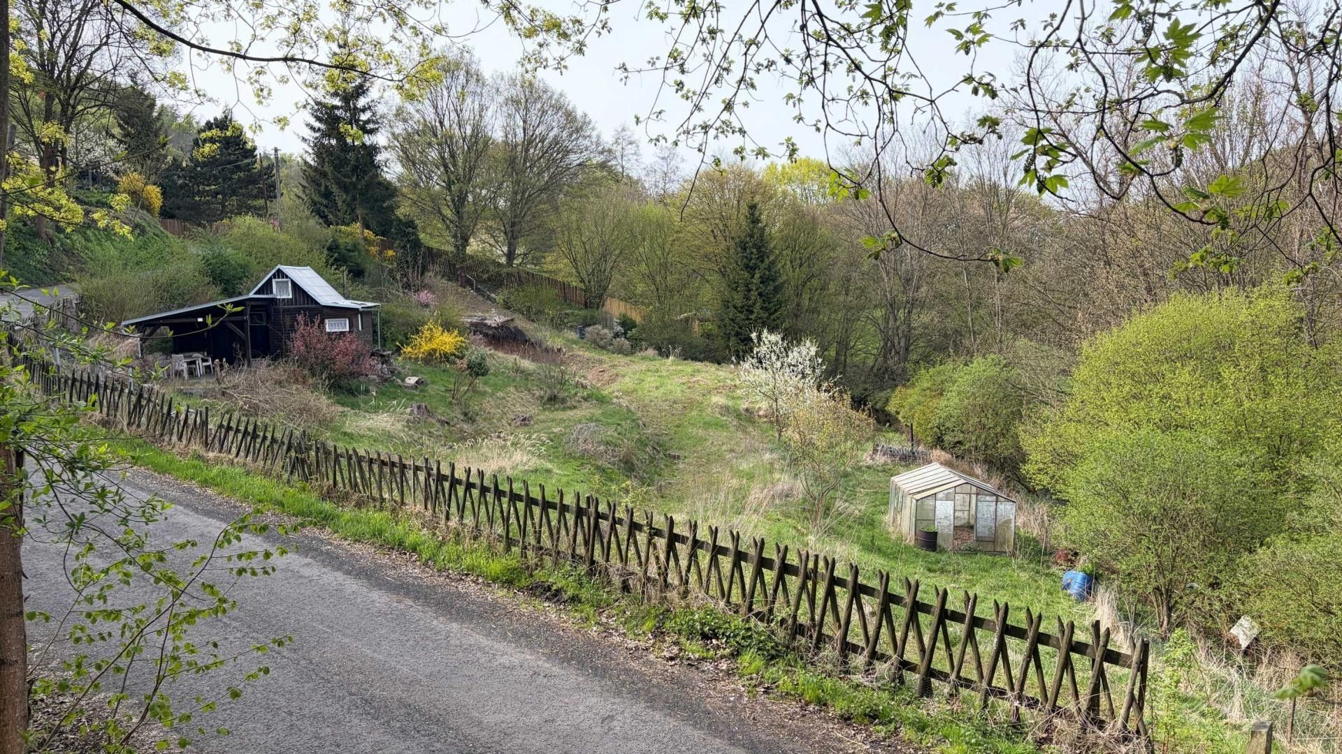 Prodej pozemku 3175 m² - foto 1