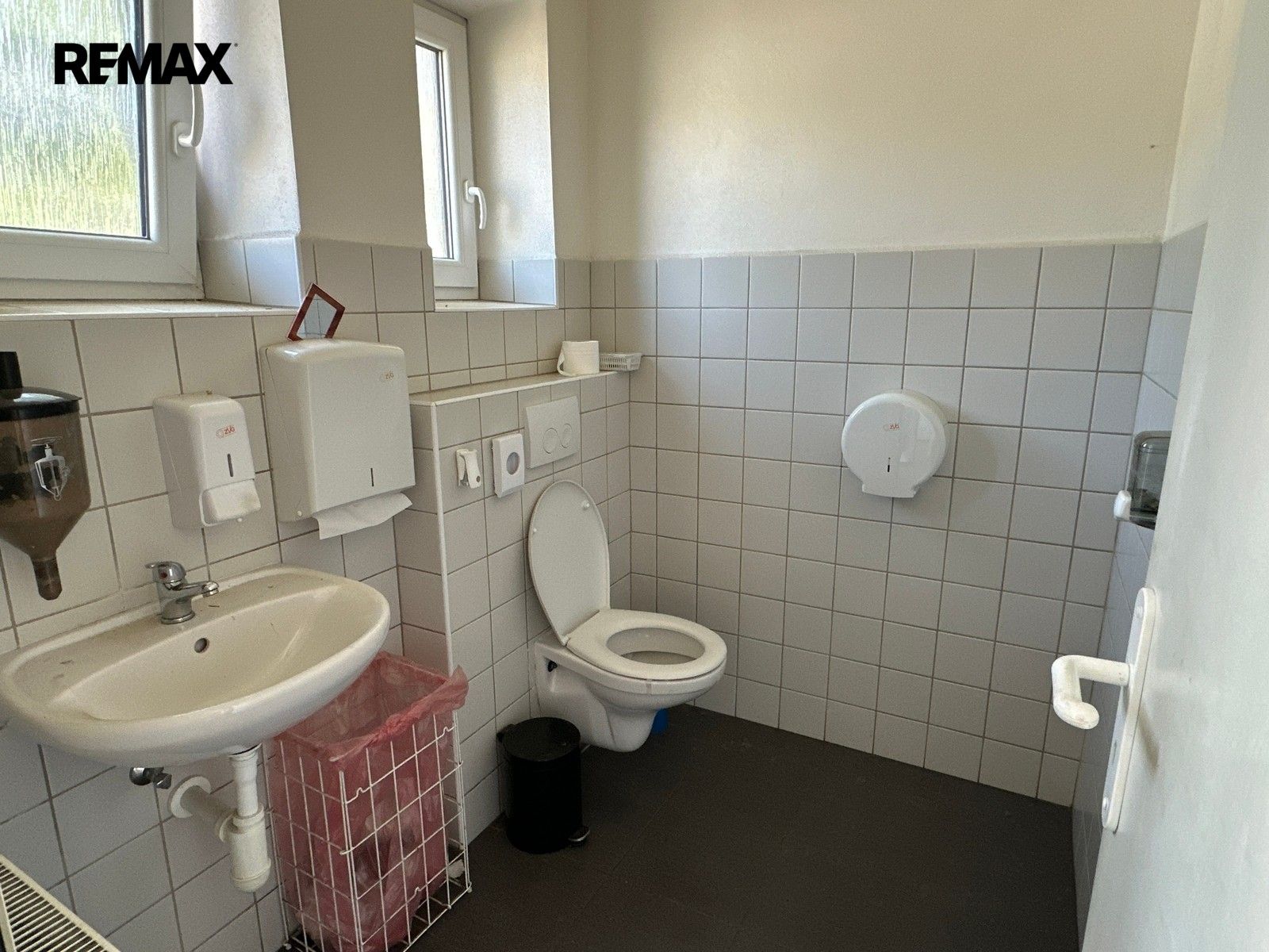 Pronájem komerčního prostoru 6779 m² - foto 15