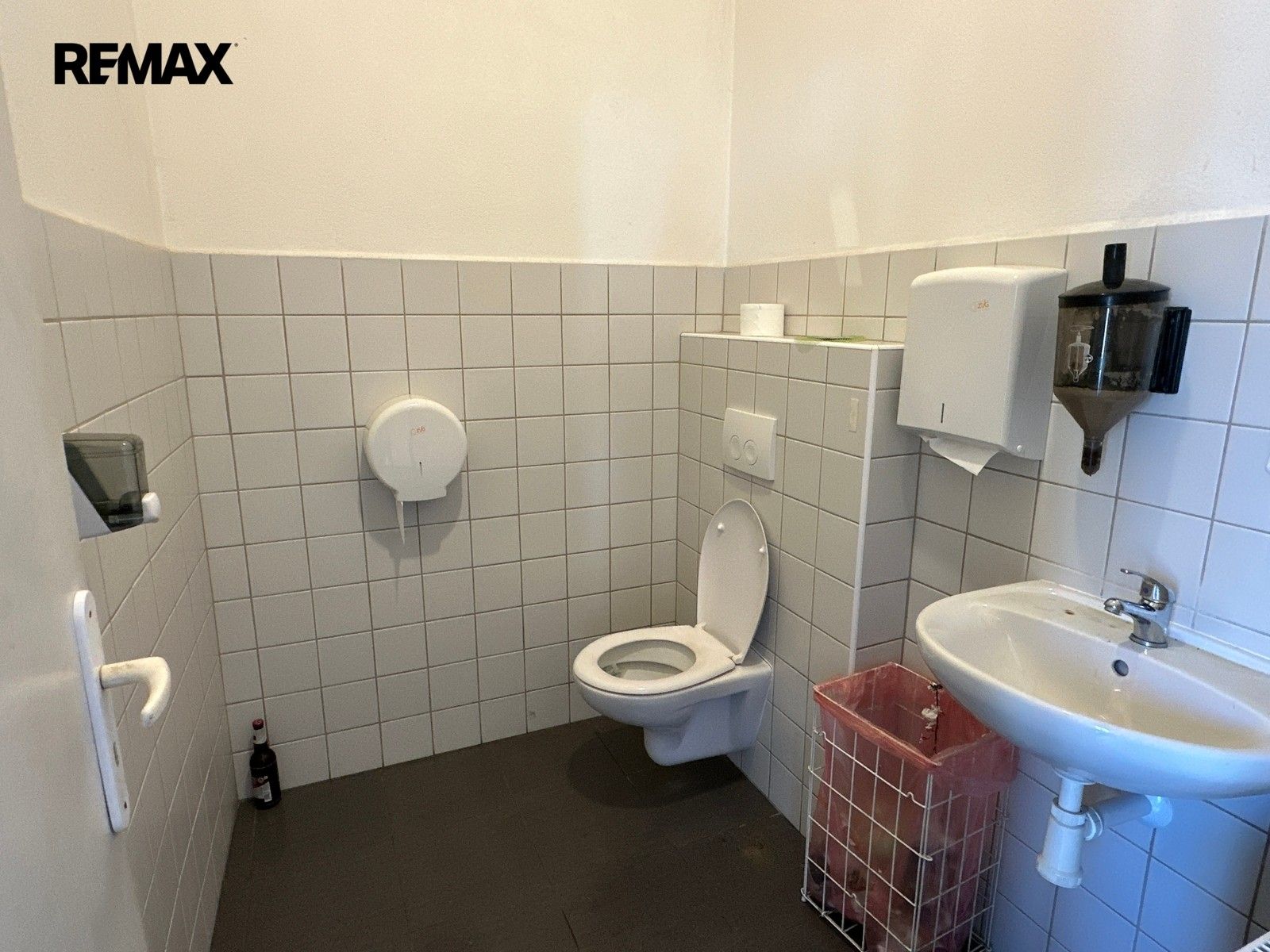 Pronájem komerčního prostoru 6779 m² - foto 16