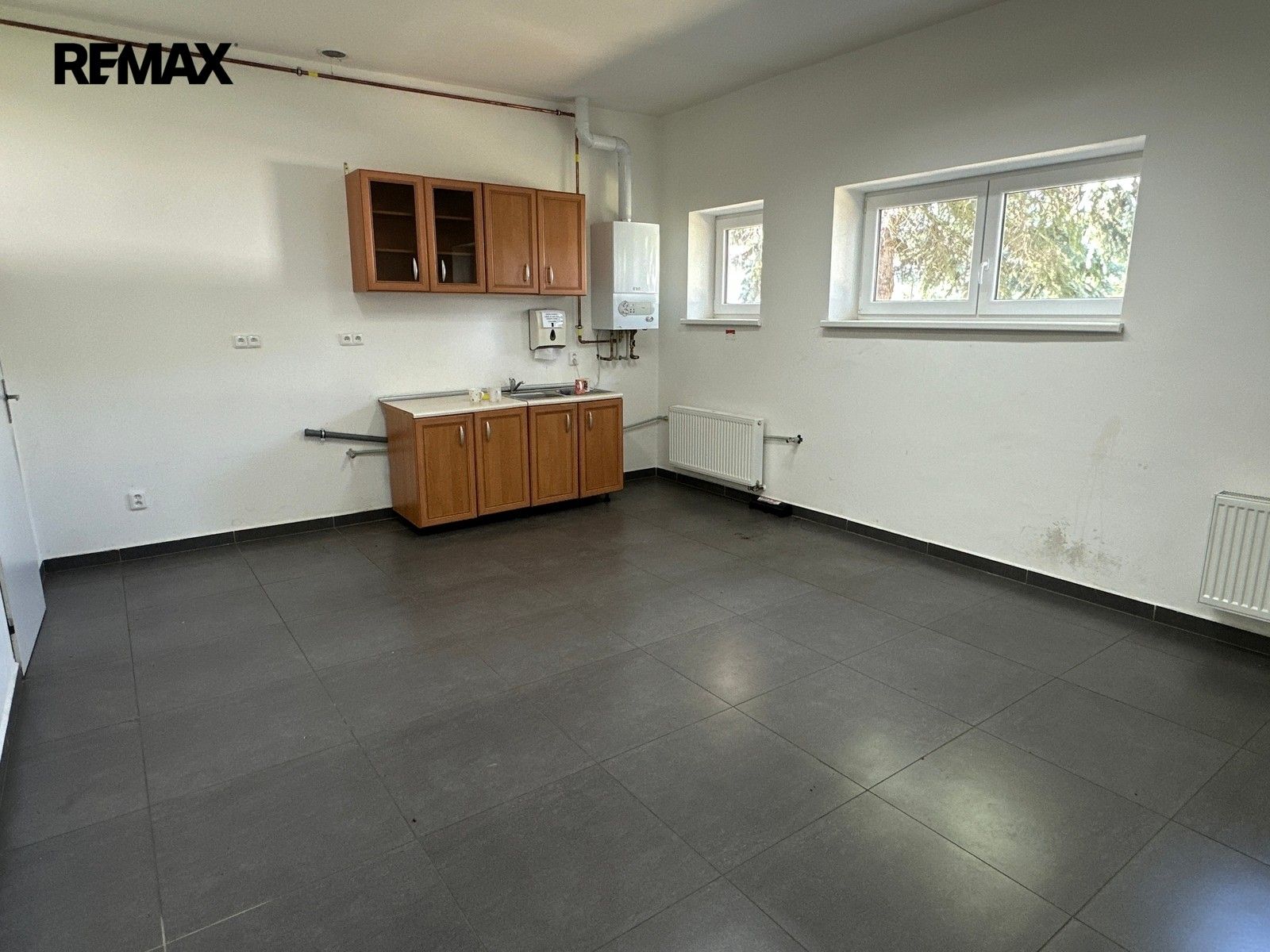 Pronájem komerčního prostoru 6779 m² - foto 18