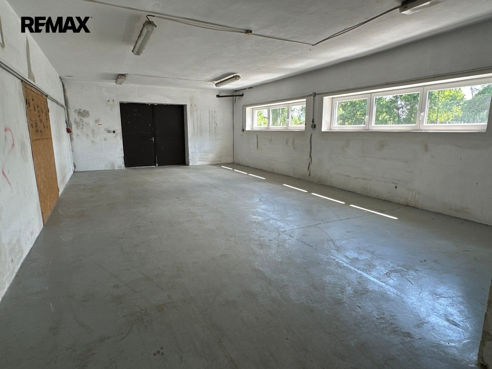 Pronájem komerčního prostoru 6779 m² - foto 23