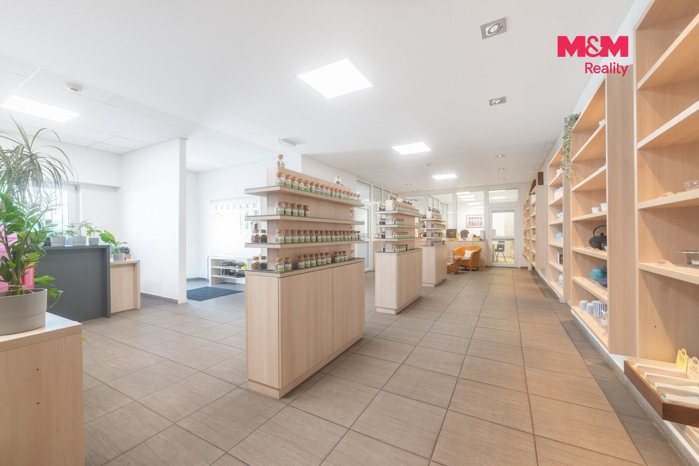 Prodej komerčního prostoru 2469 m² - foto 8