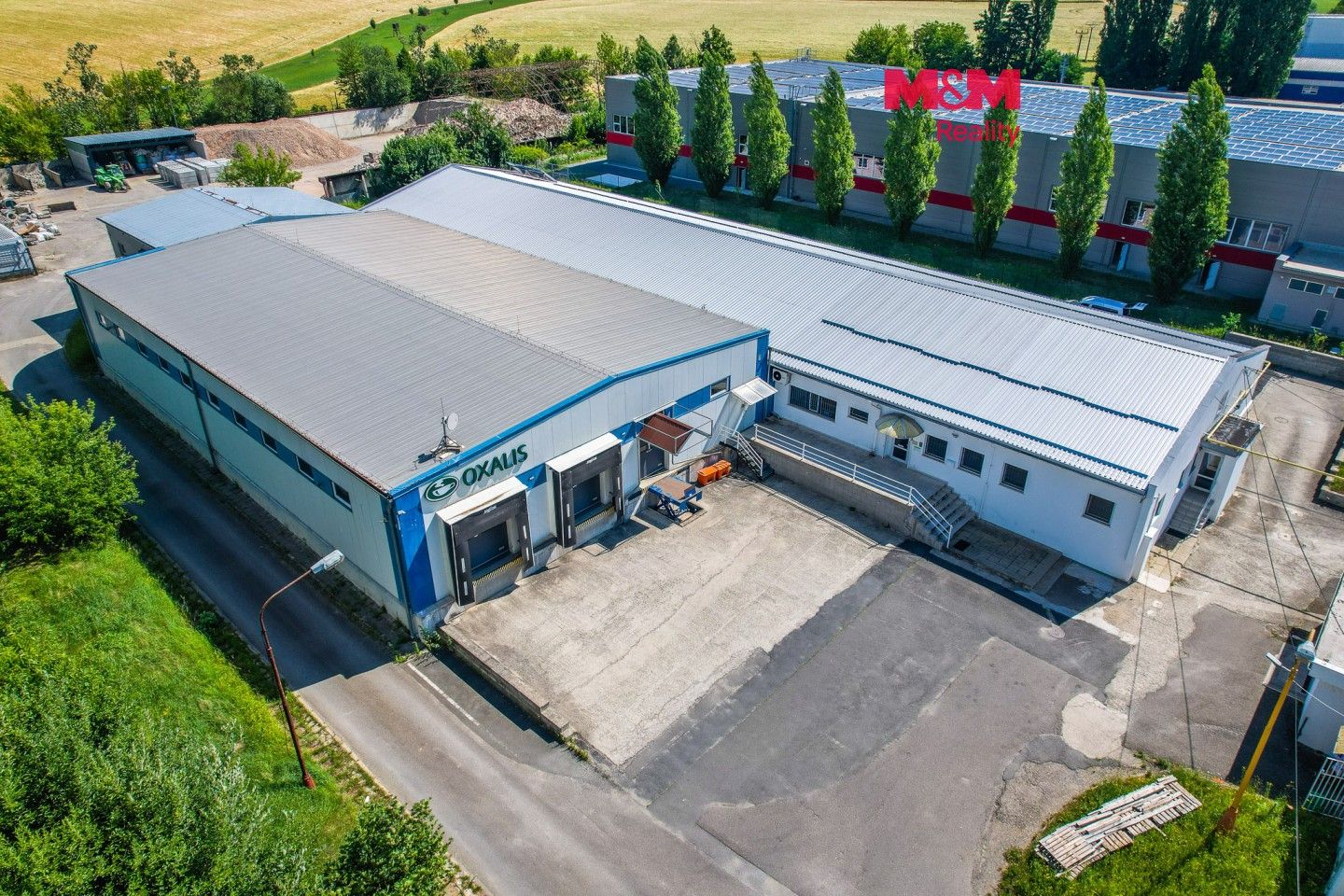 Prodej komerčního prostoru 2469 m² - foto 1