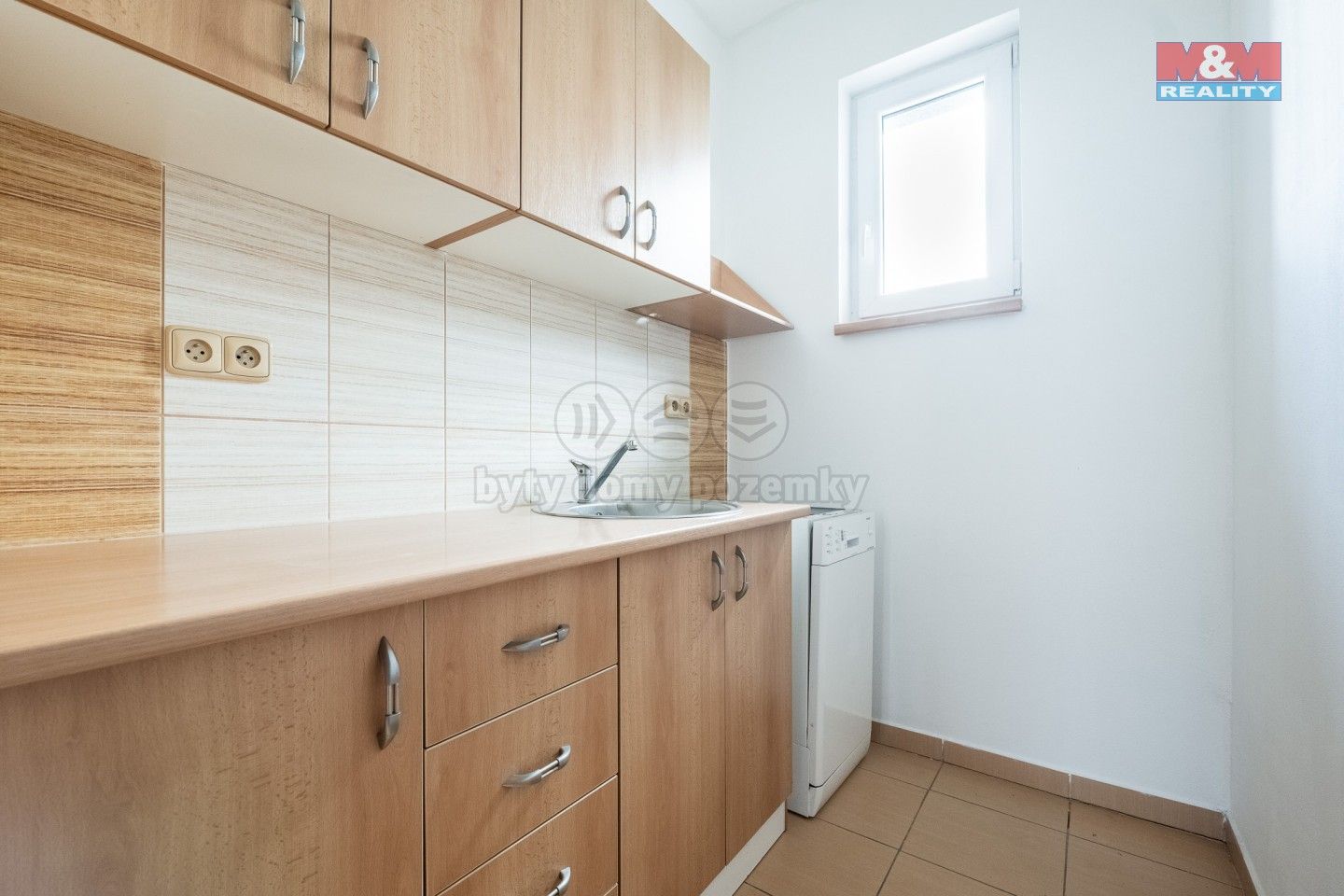 Prodej komerčního prostoru 4001 m² - foto 5
