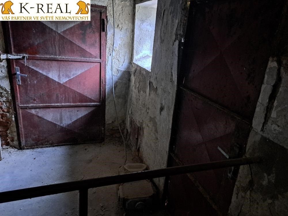 Pronájem komerčního prostoru 420 m² - foto 23