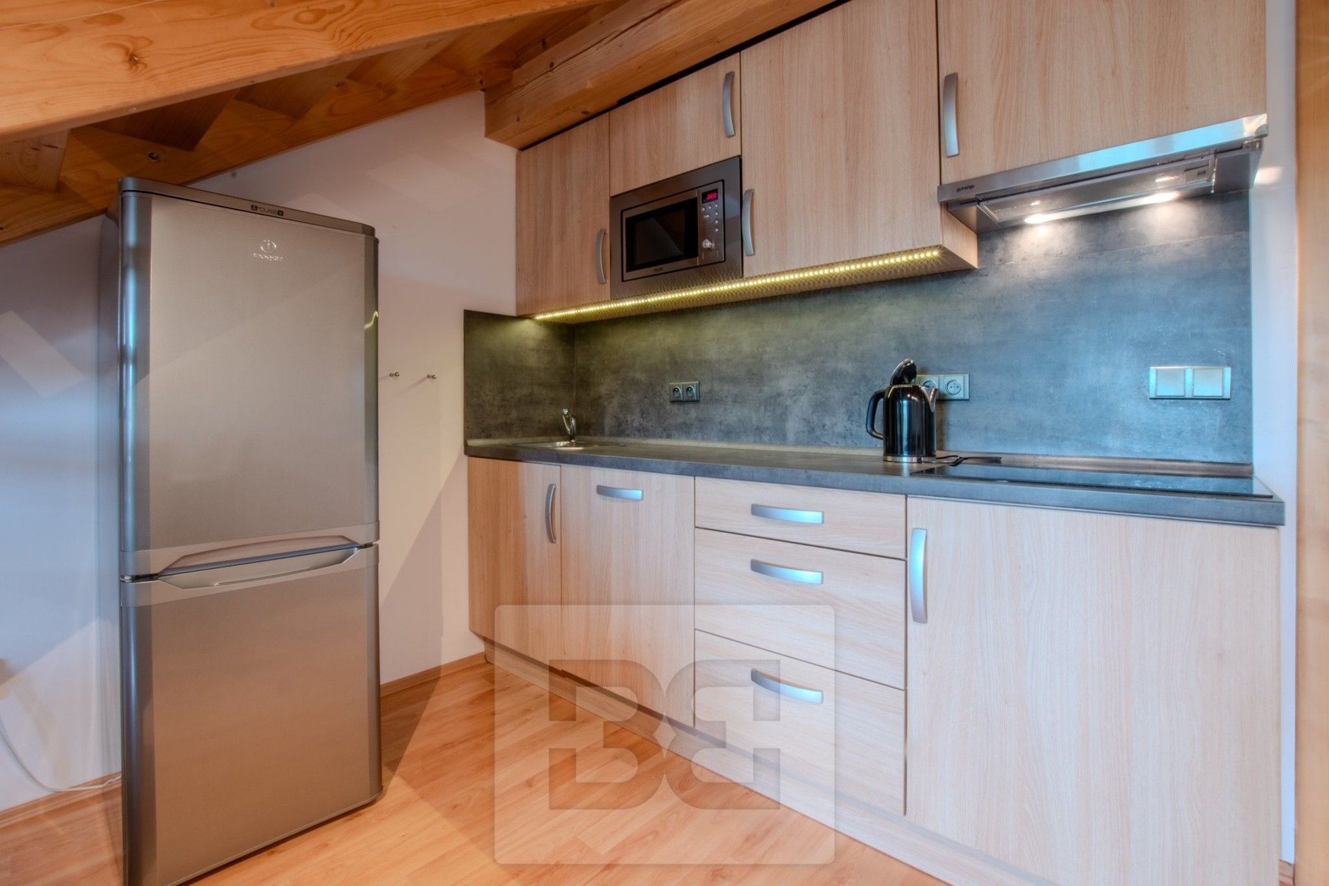 Pronájem bytu 3+kk 74 m² - foto 3