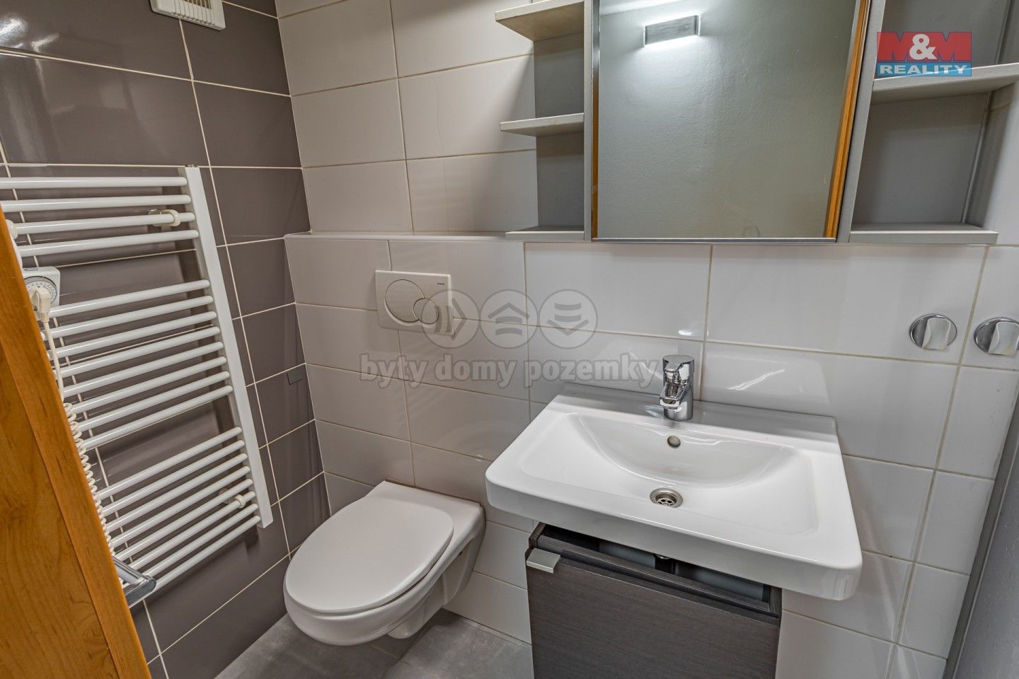 Prodej komerčního prostoru 64 m² - foto 6