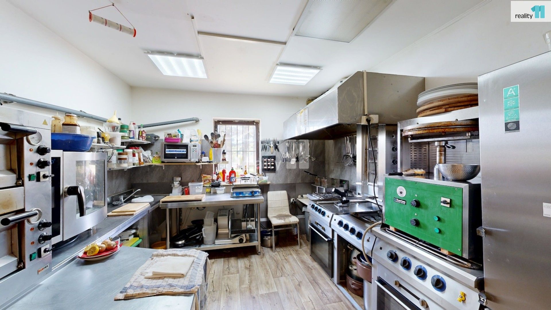 Prodej komerčního prostoru 229 m² - foto 16