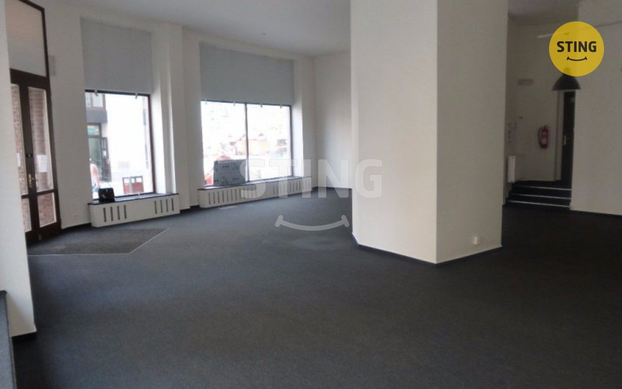 Pronájem komerčního prostoru 140 m² - foto 4