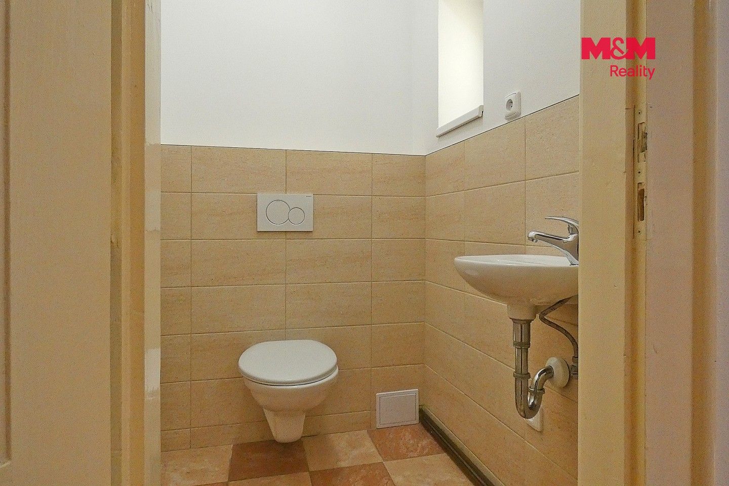 Pronájem bytu 4+1 98 m² - foto 16