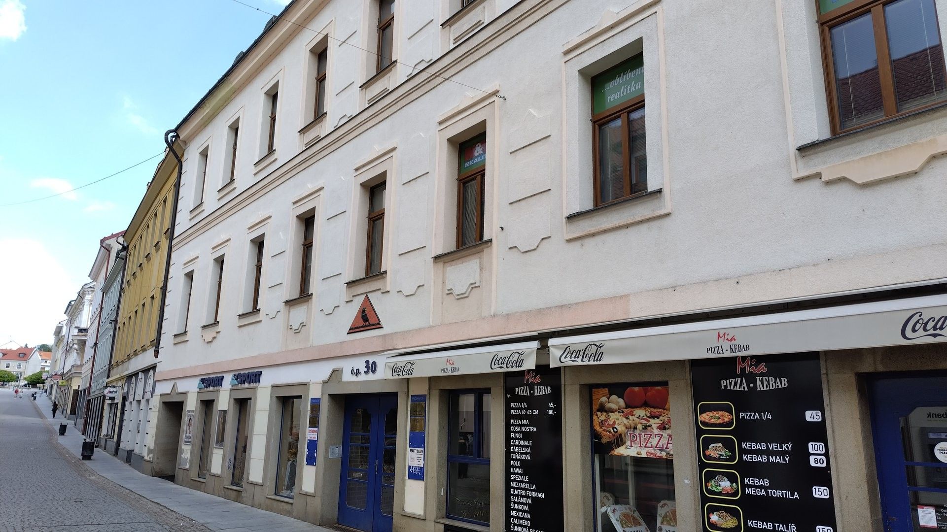 Pronájem bytu 2+1 77 m² - foto 3